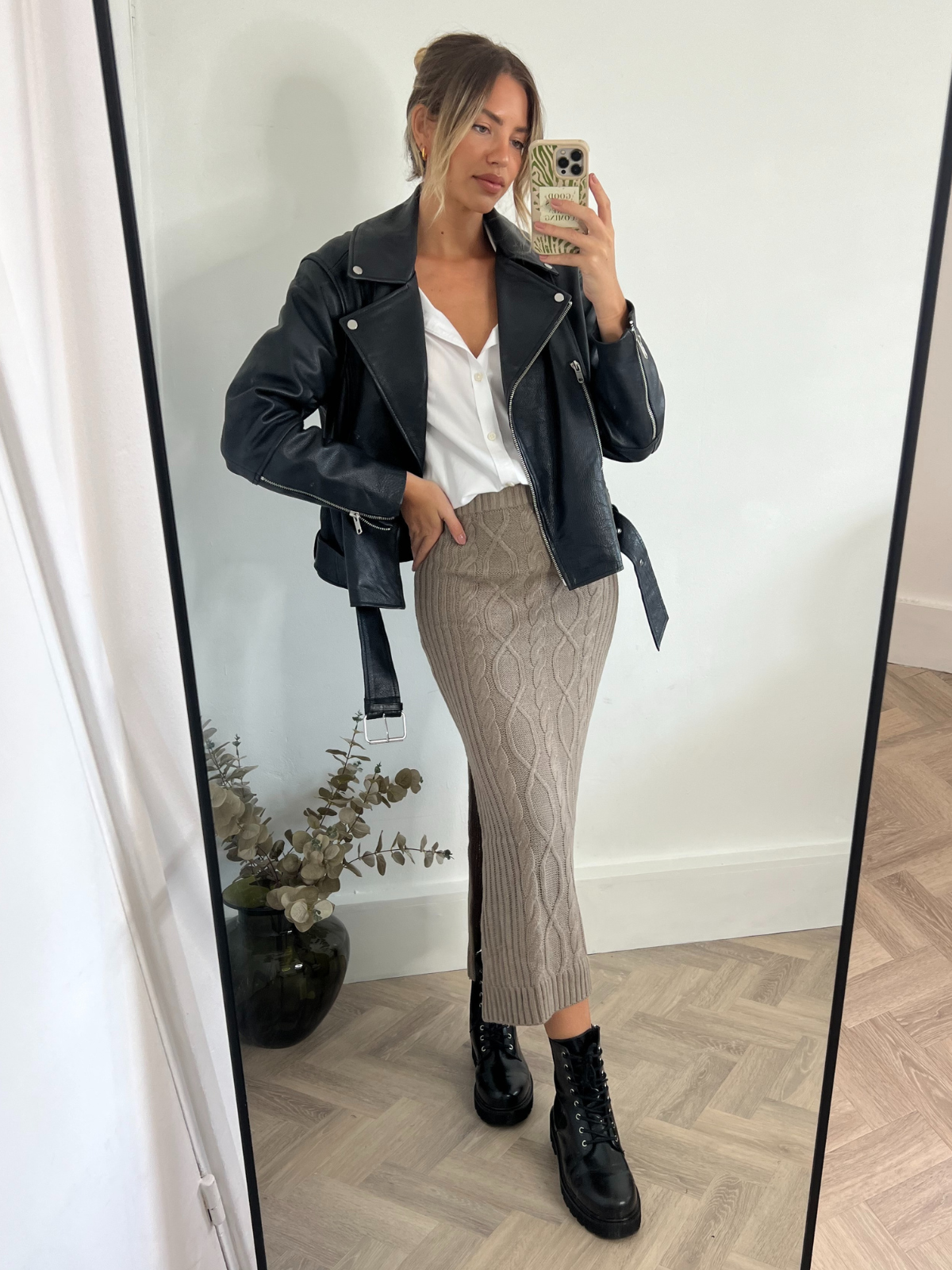 Long pencil knit sales skirt