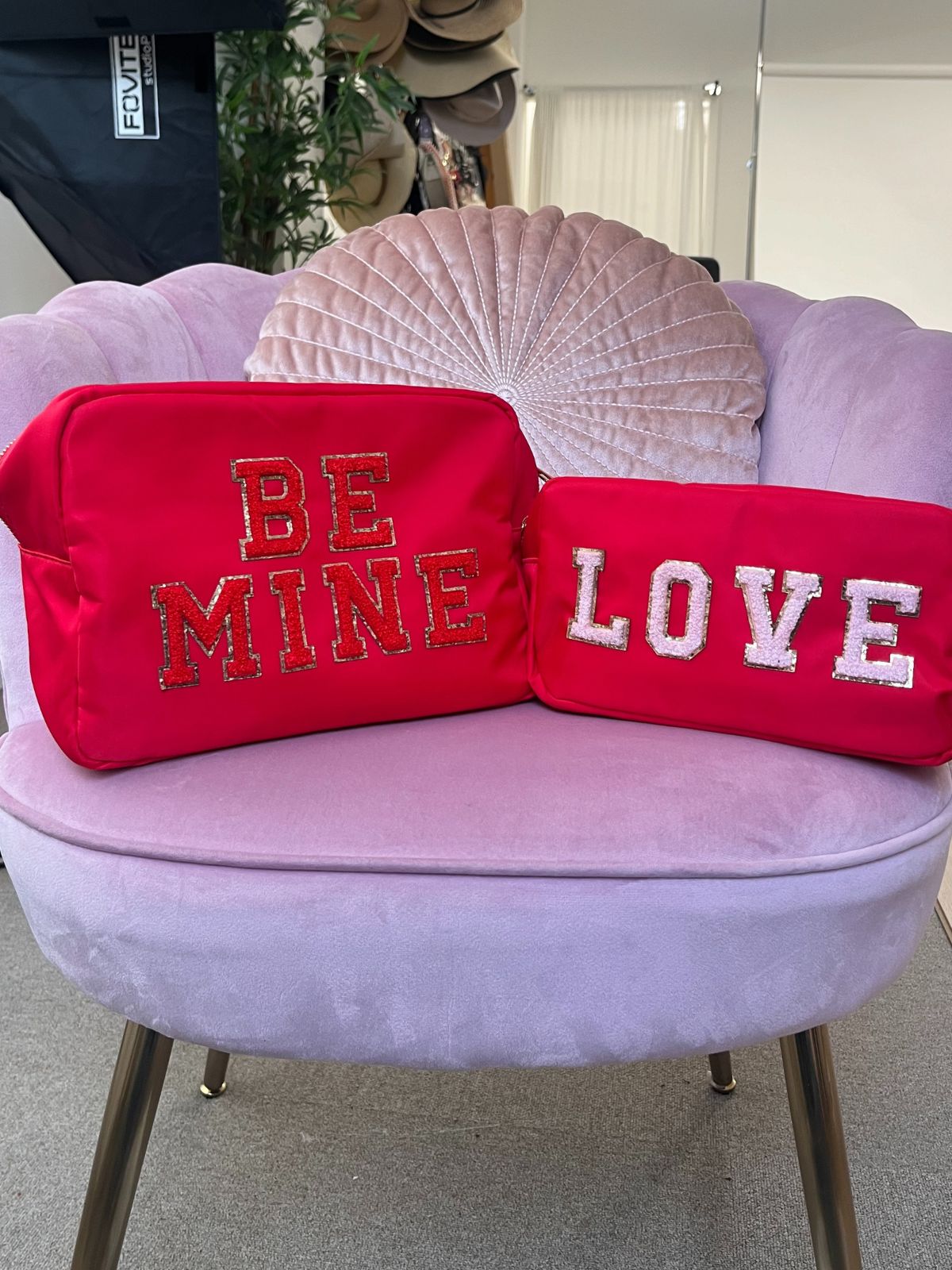 Aurora Medium Nylon Pouch / Red