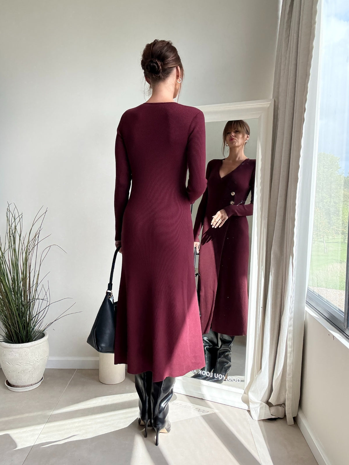 Mix Button Knitted Midi Dress / Burgundy