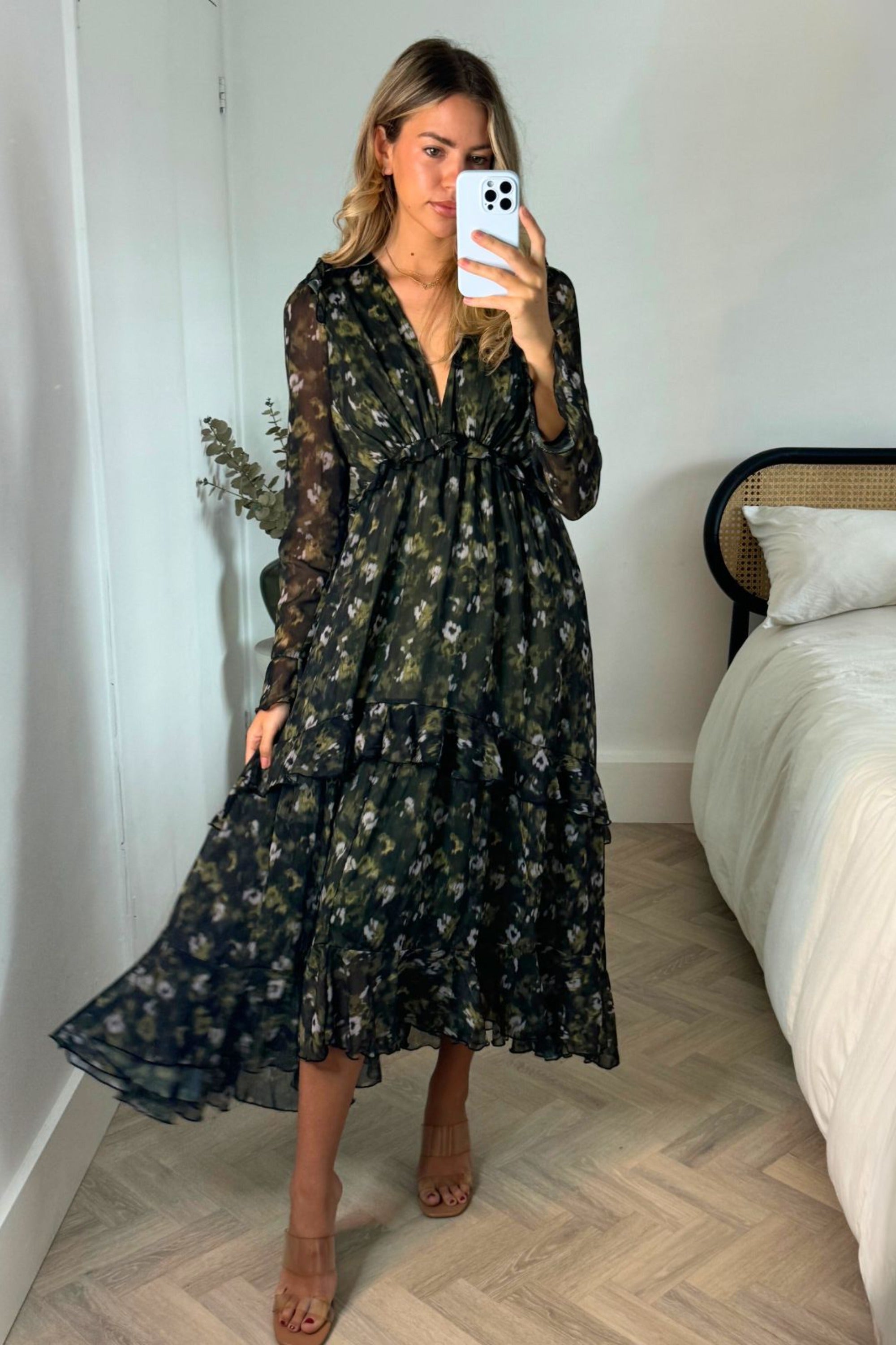 Birdie Frill Tie Back Dress / Blurred Khaki Floral