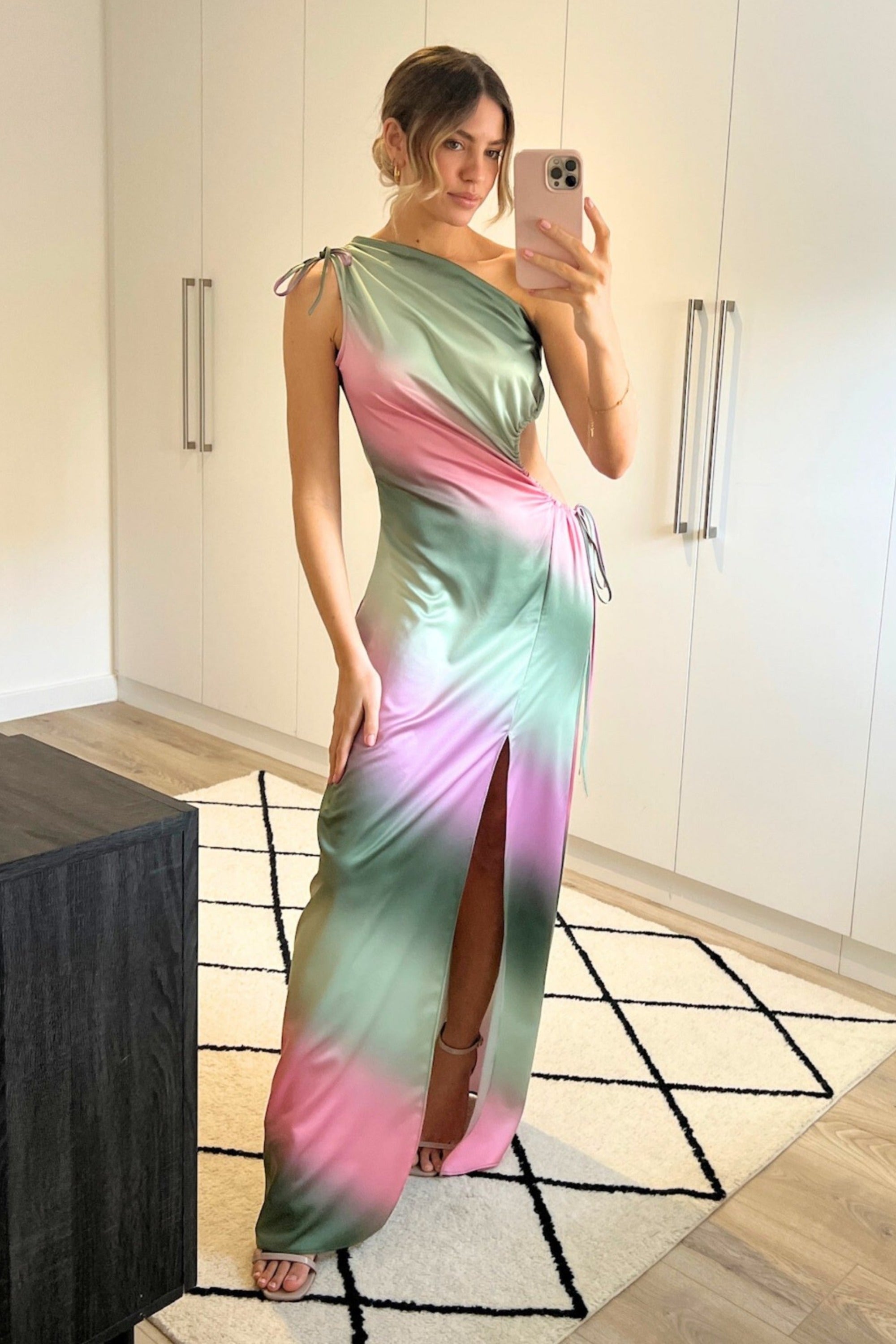 Jovie Cut Out Maxi Dress / Ombre