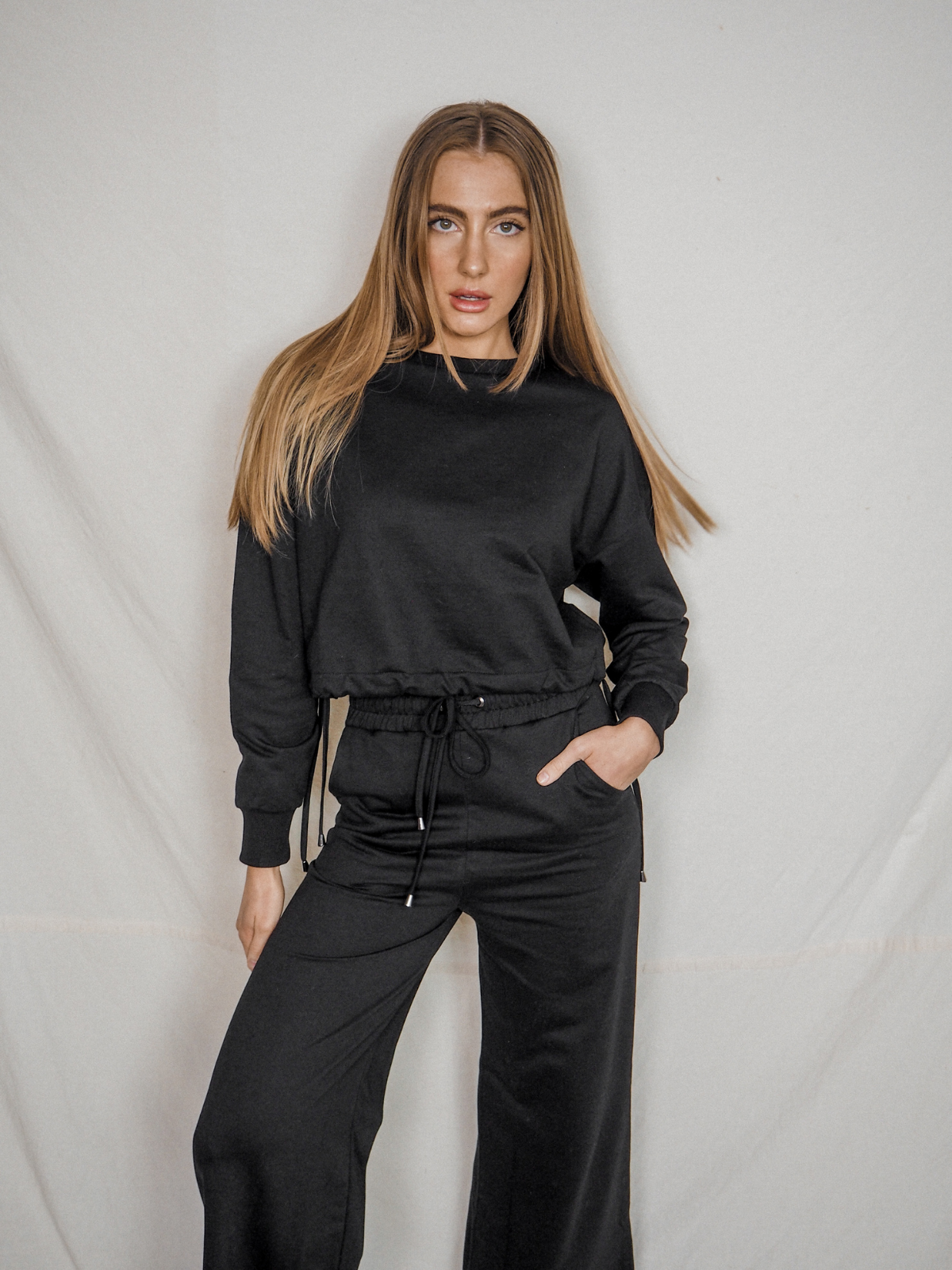 Black Cropped Sweatshirt | Kylie Black Cropped Tie Sweatshirt