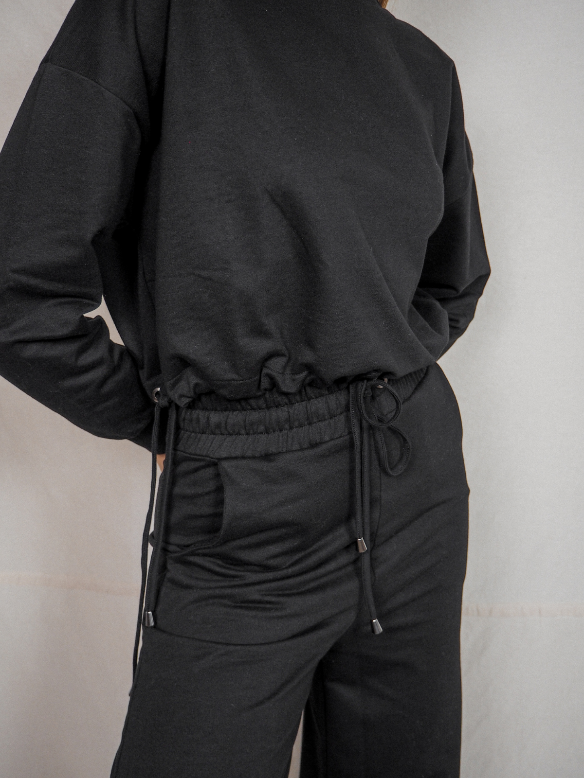 Black Cropped Sweatshirt | Kylie Black Cropped Tie Sweatshirt