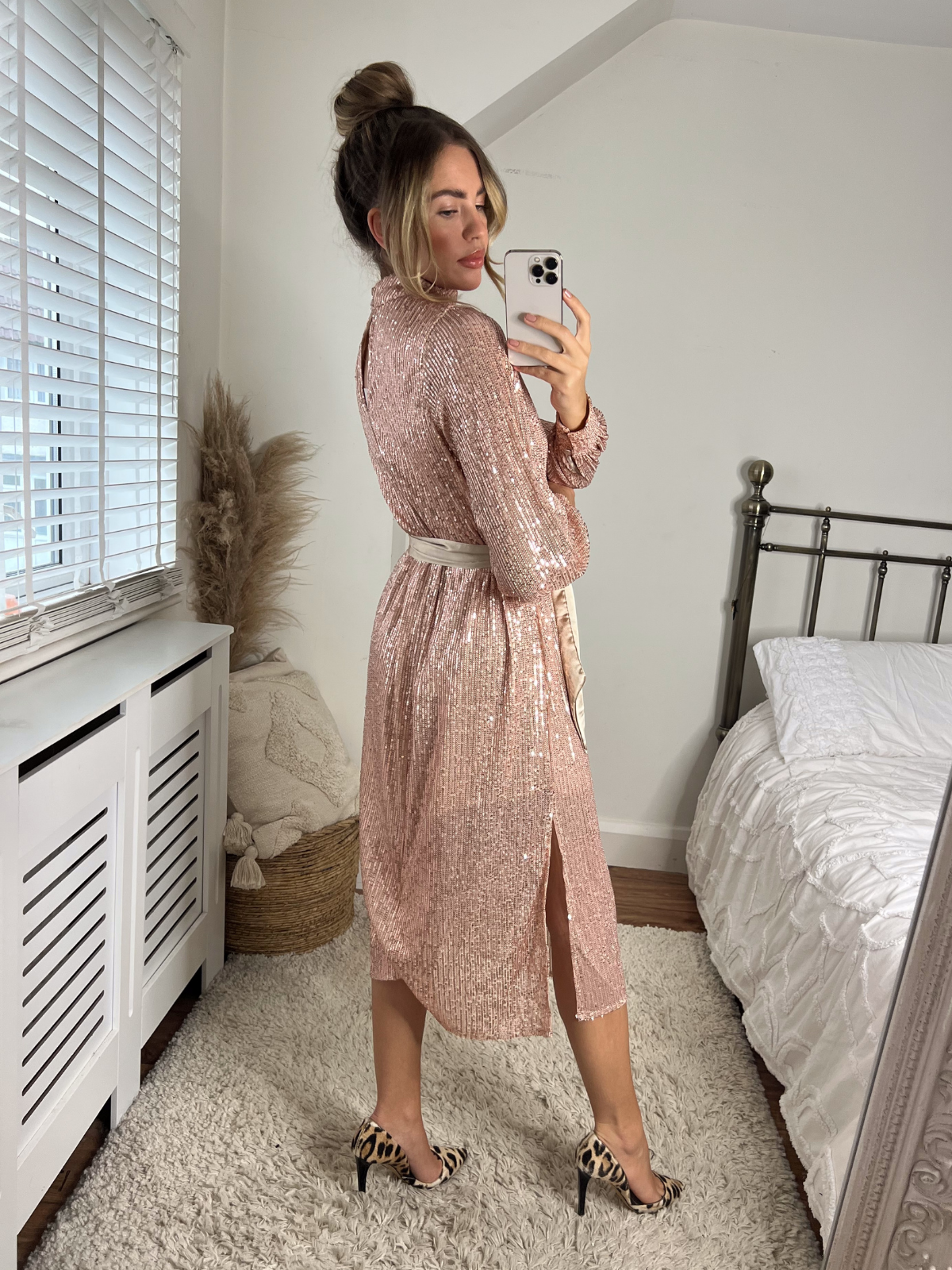 Roxi Sequin Midi Dress / Rose Gold