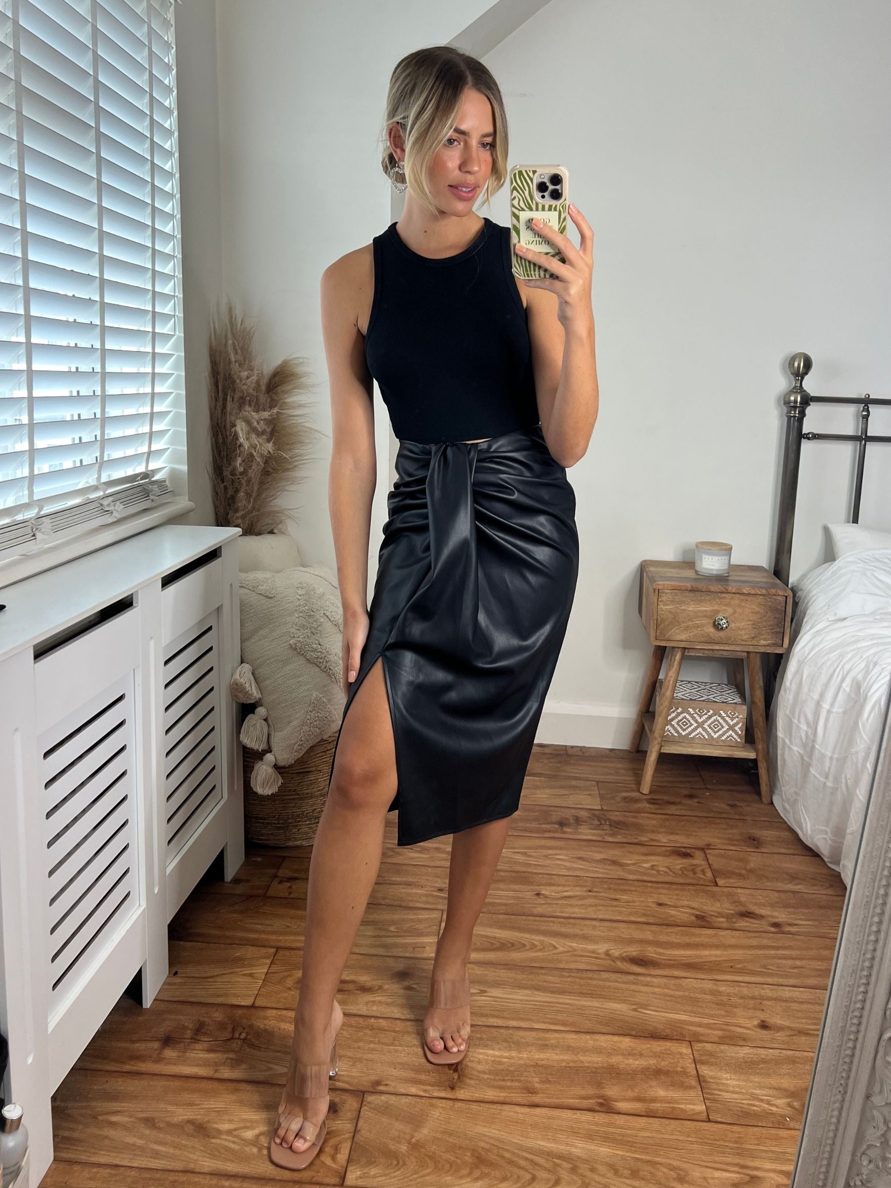 Valencia High Waist Drape Skirt / Black PU – Style Cheat