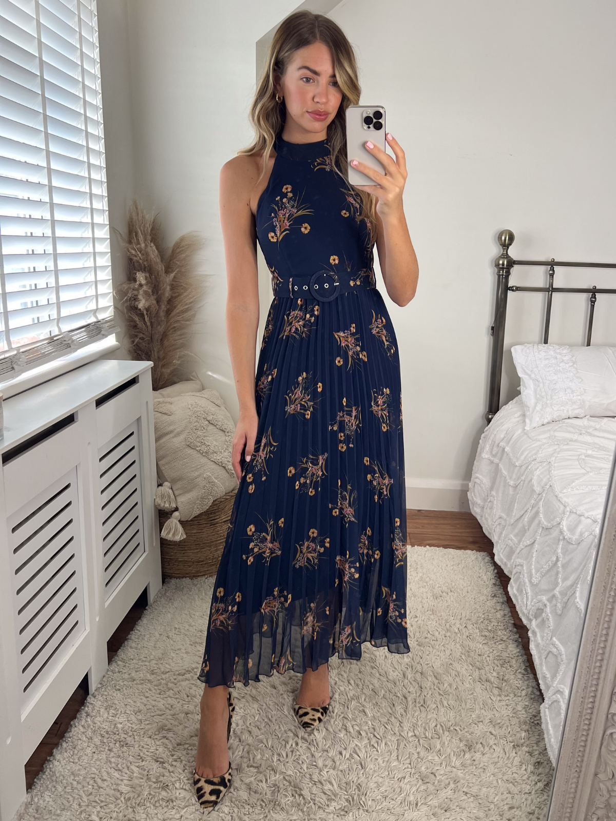 Luisa Belted Pleated Maxi Dress / Navy Floral Print
