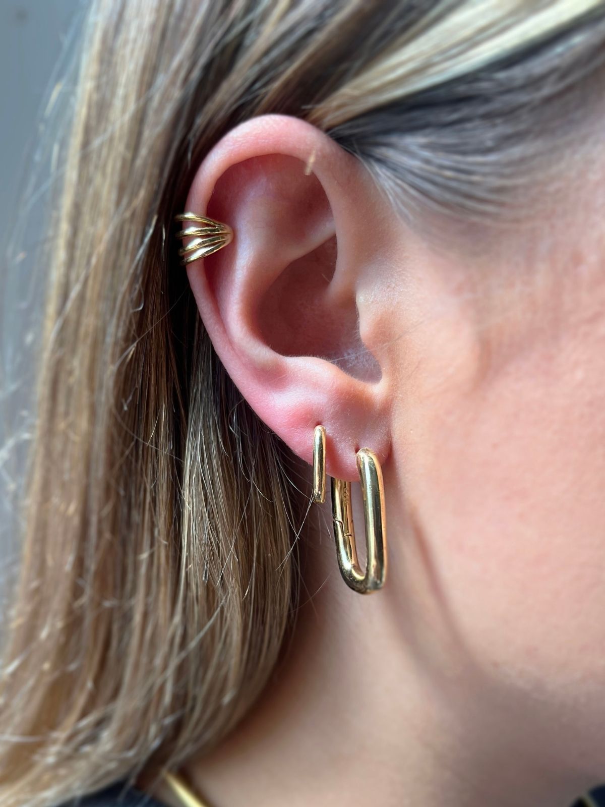 Large Chunky Squoval Hoops / Gold