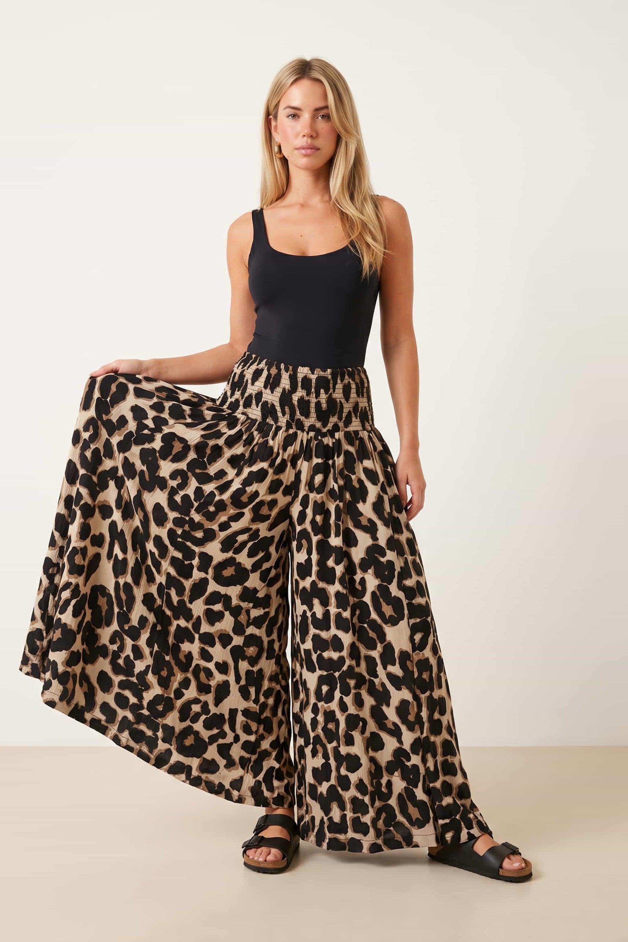 Leopard Print Shirred Trouser