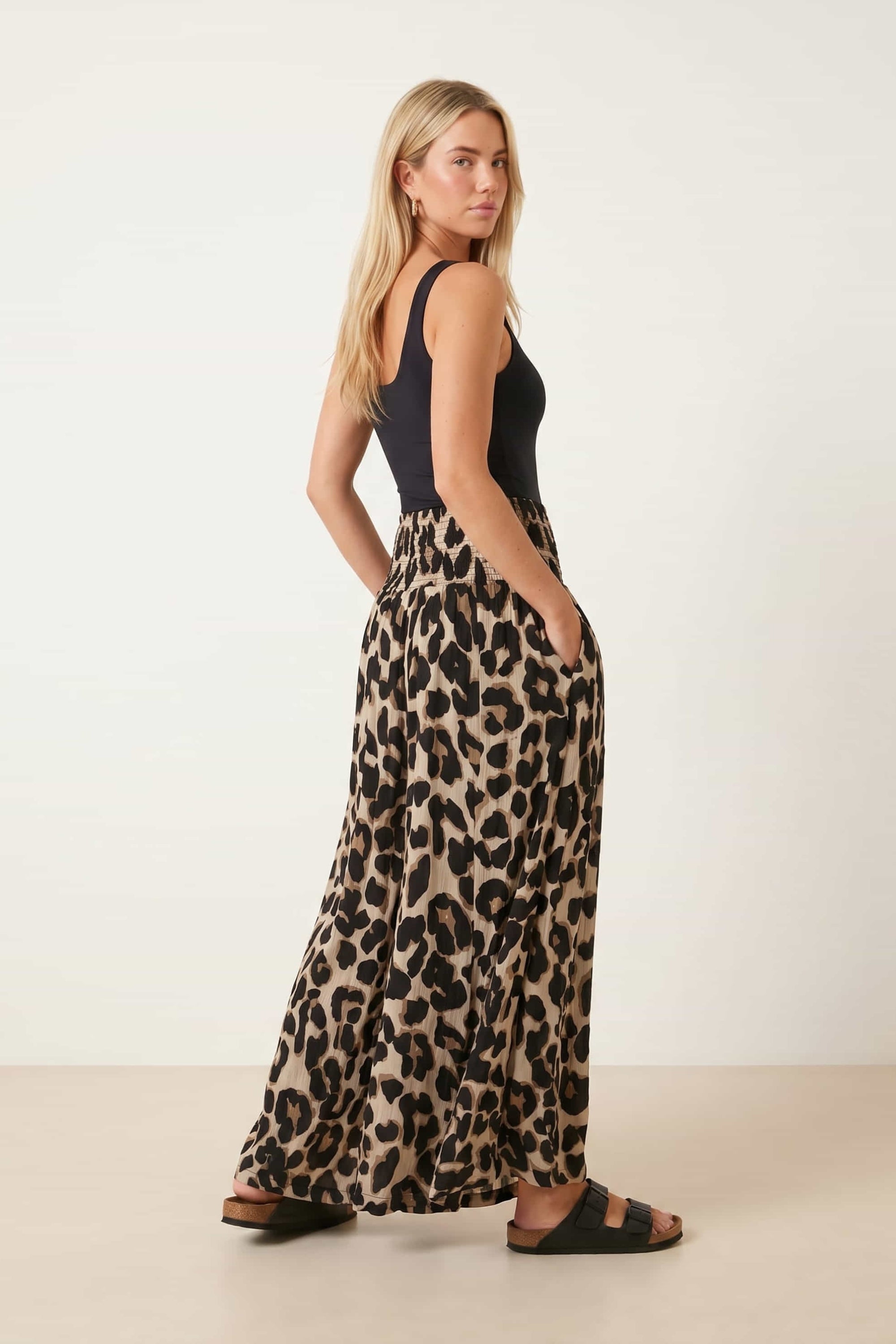 Leopard Print Shirred Trouser