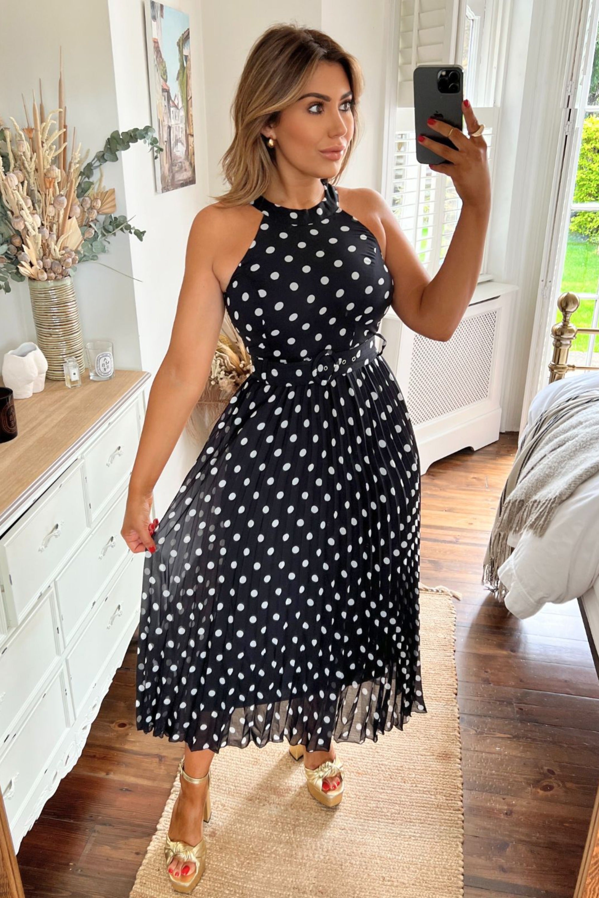 Luisa Belted Pleated Maxi Dress / Mono Spot Print - Style Cheat