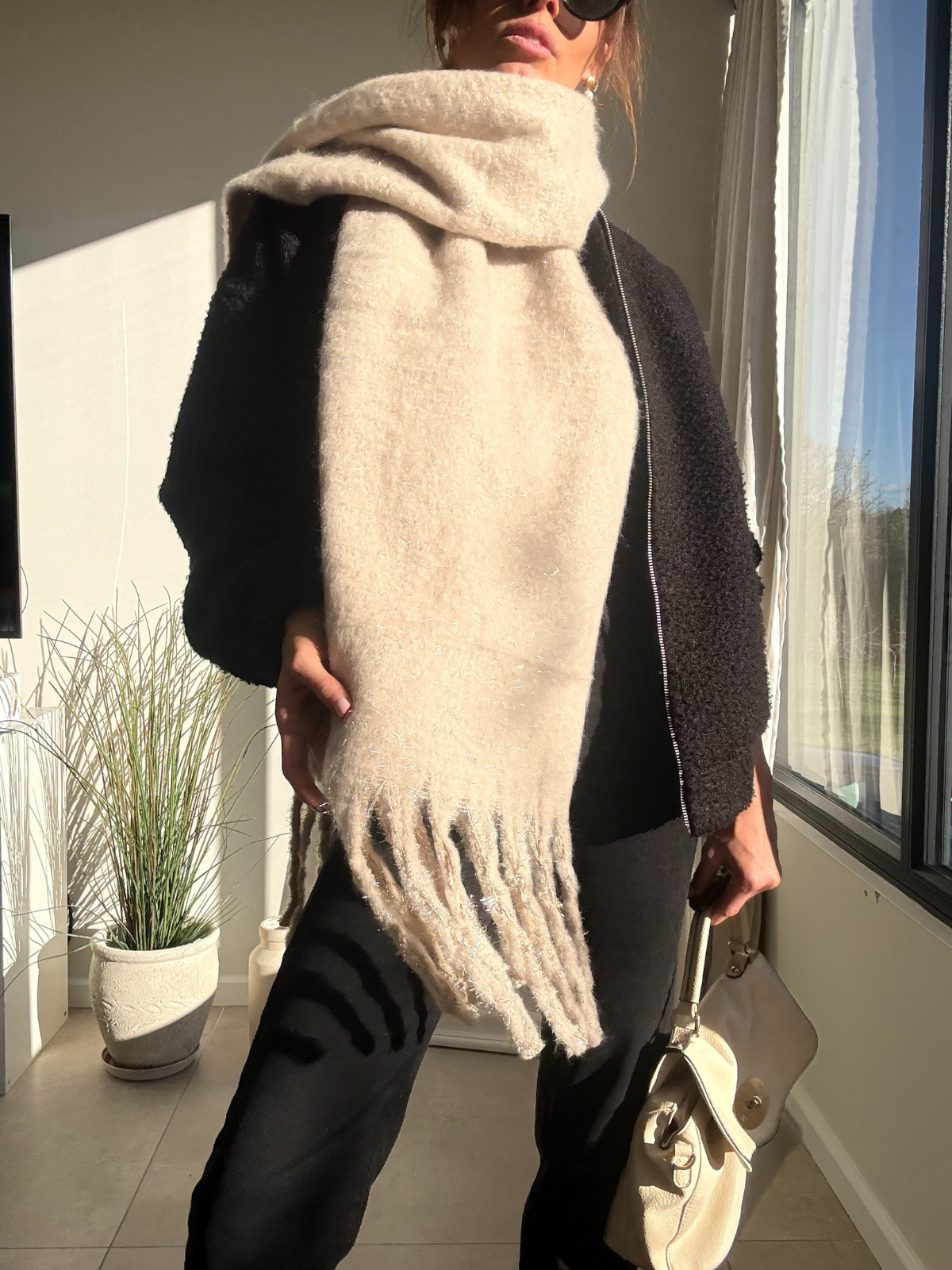 Jolie Chunky knitted scarf in Cream