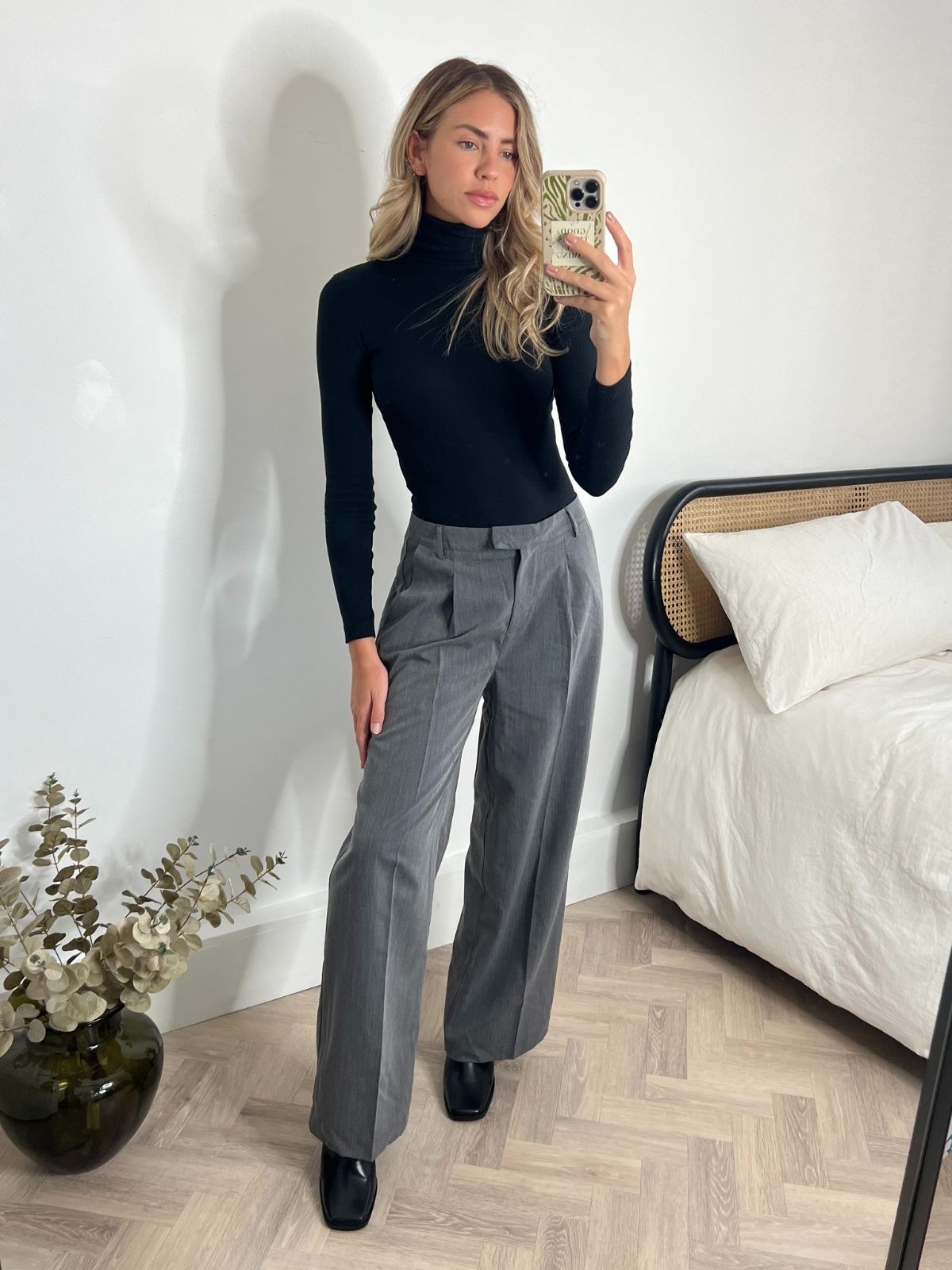 Alice Straight Leg Low Rise Suit Trousers / Grey