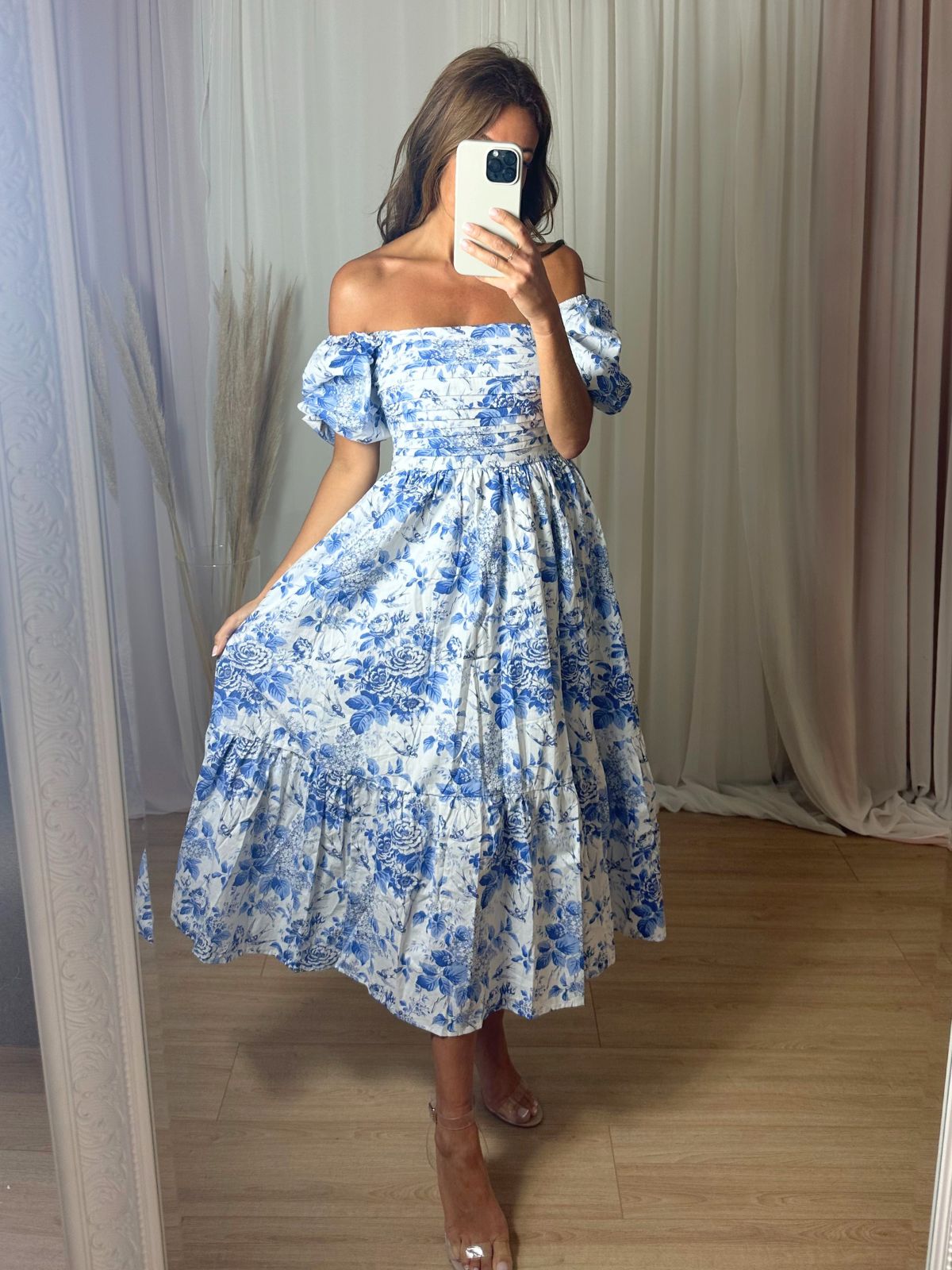 Puff Sleeve Midi Dress Leighton Dress in Blue Floral – Style Cheat