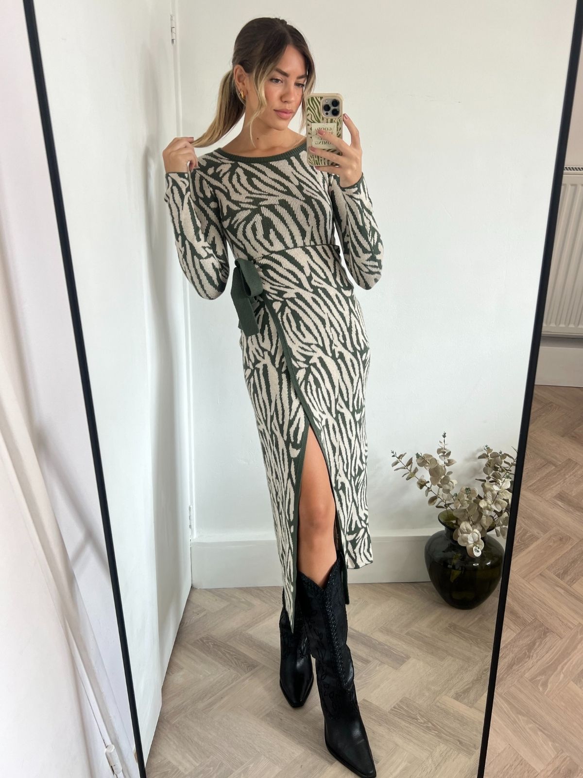 Renee Zebra Jacquard Knitted Midaxi Dress / Khaki