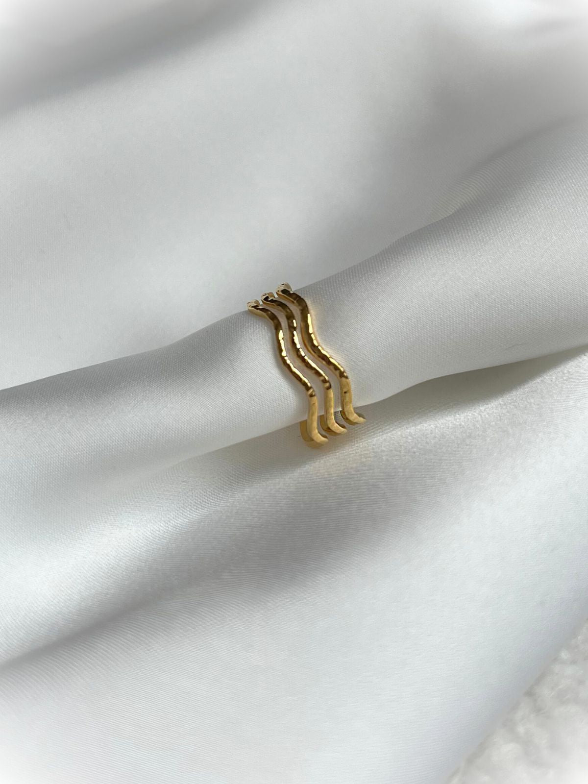 Wave Open Stacker Ring / Gold