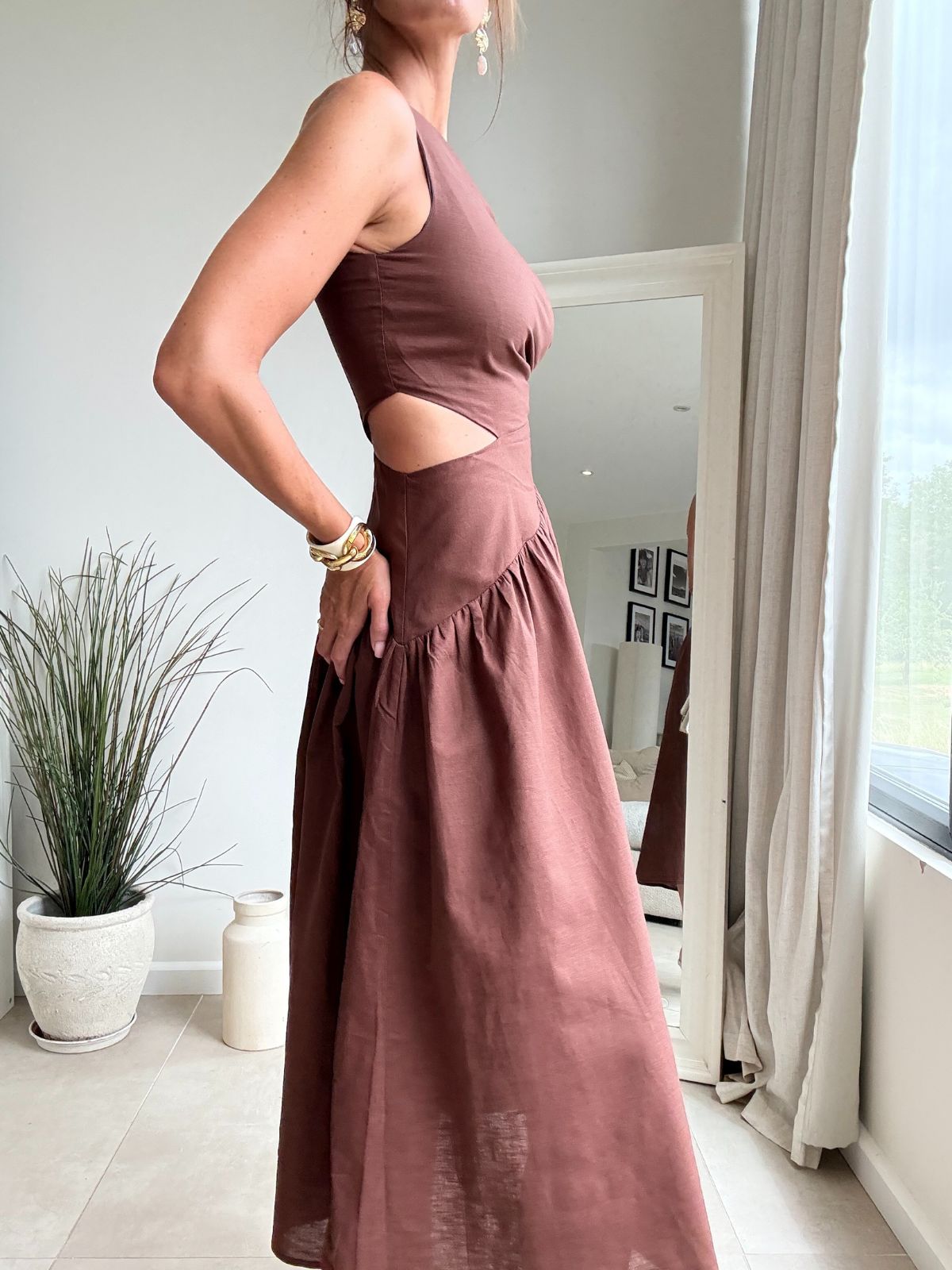 Jasmine Cut Out One Shoulder Dress in Chocolate Brown