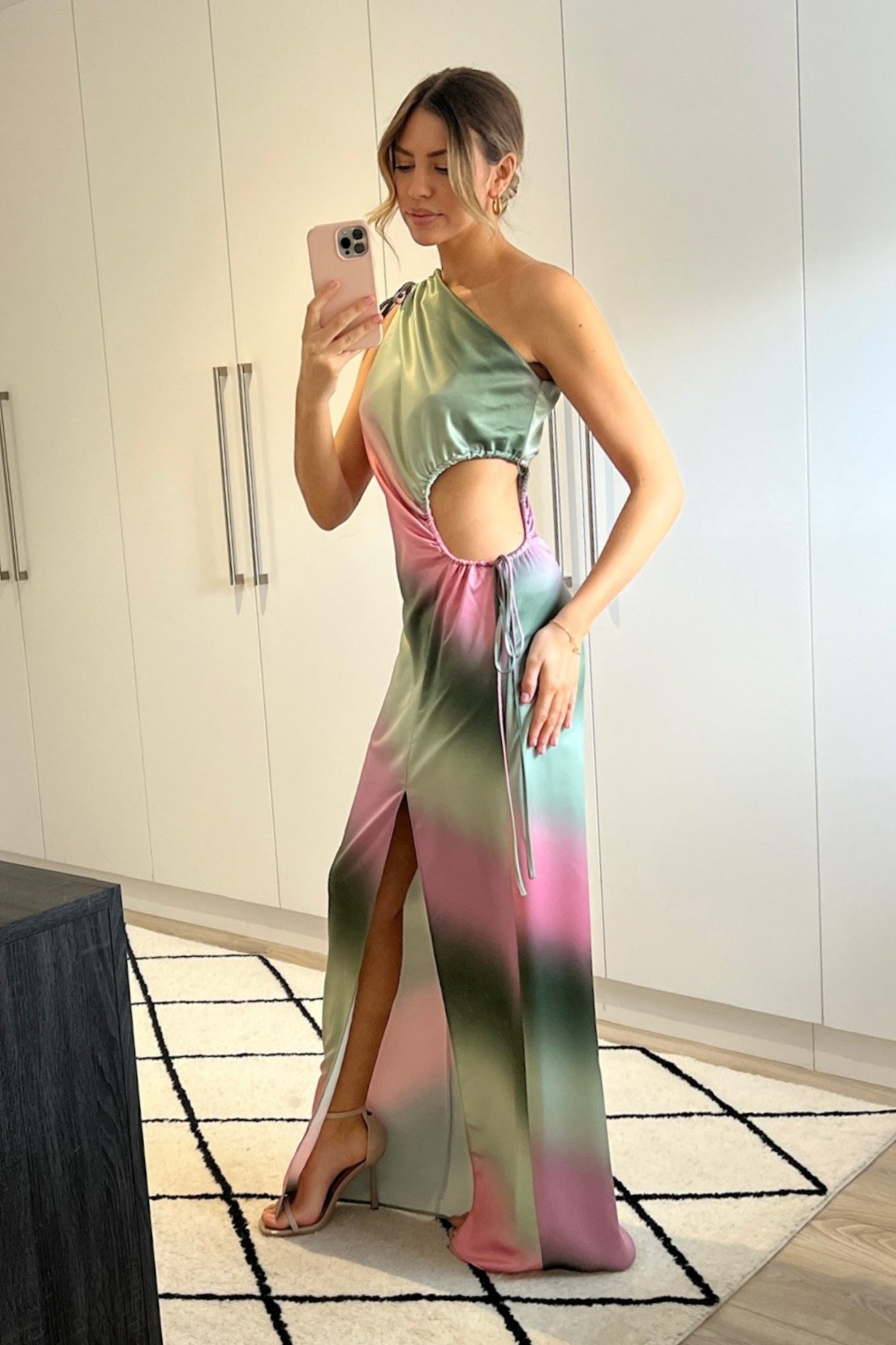 Jovie Cut Out Maxi Dress / Ombre - Style Cheat
