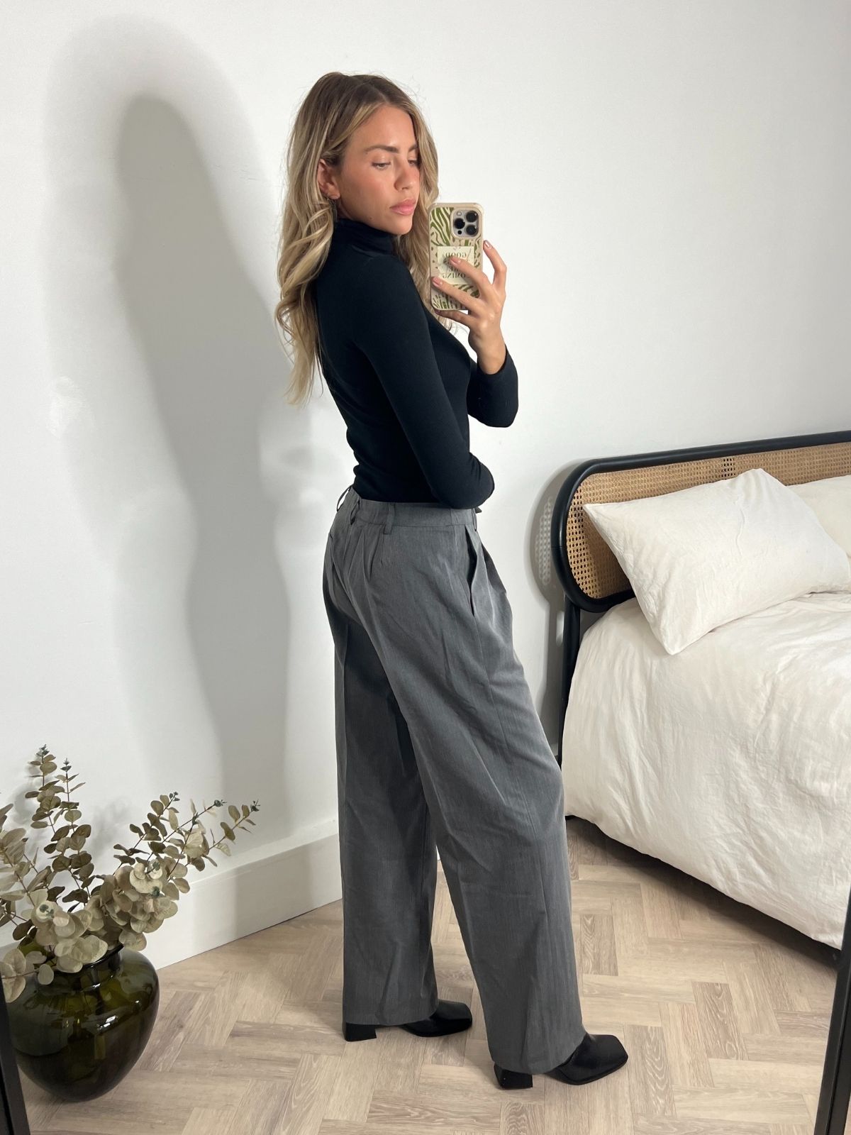 Alice Straight Leg Low Rise Suit Trousers / Grey