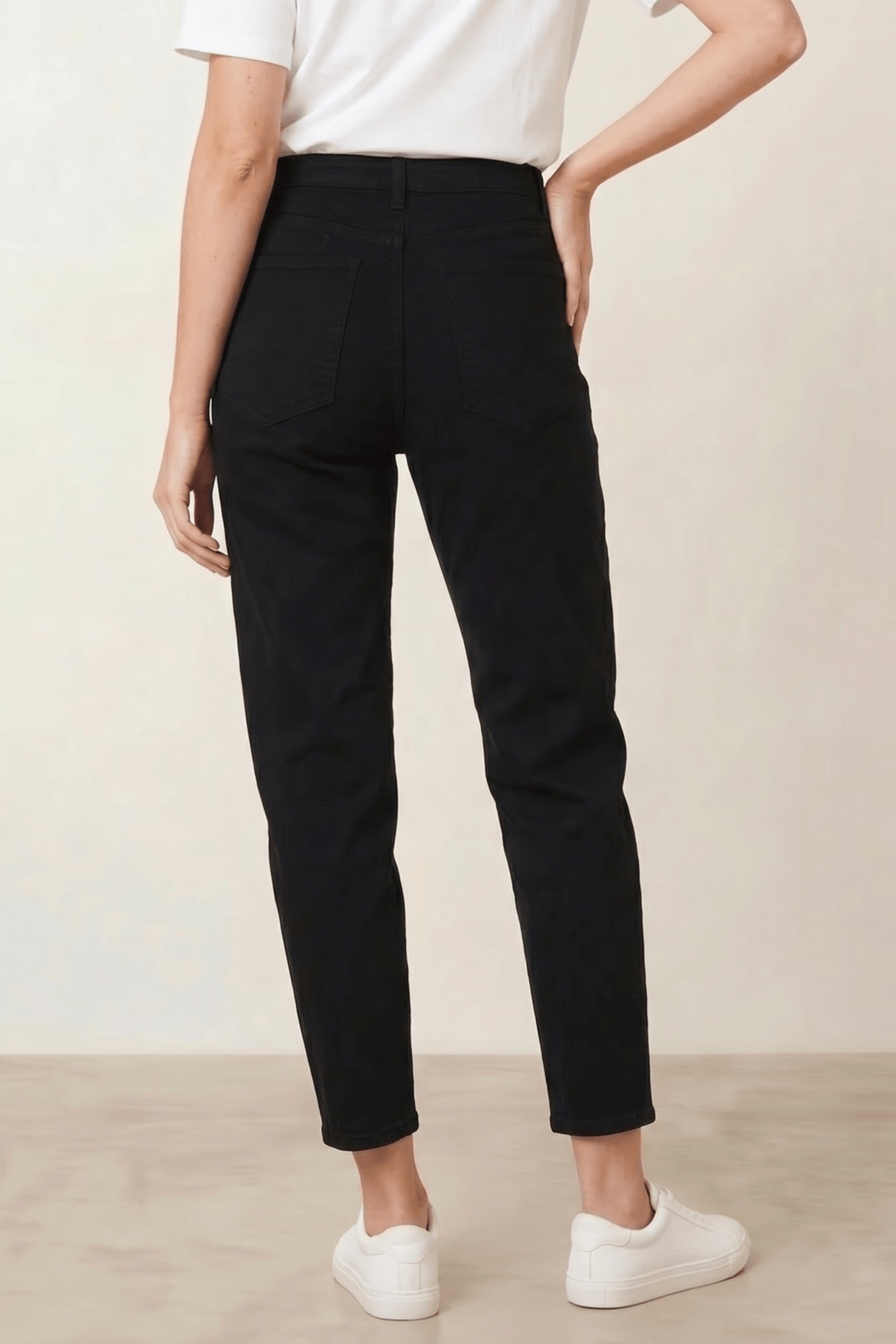 Black Mid Ankle Jean - Style Cheat