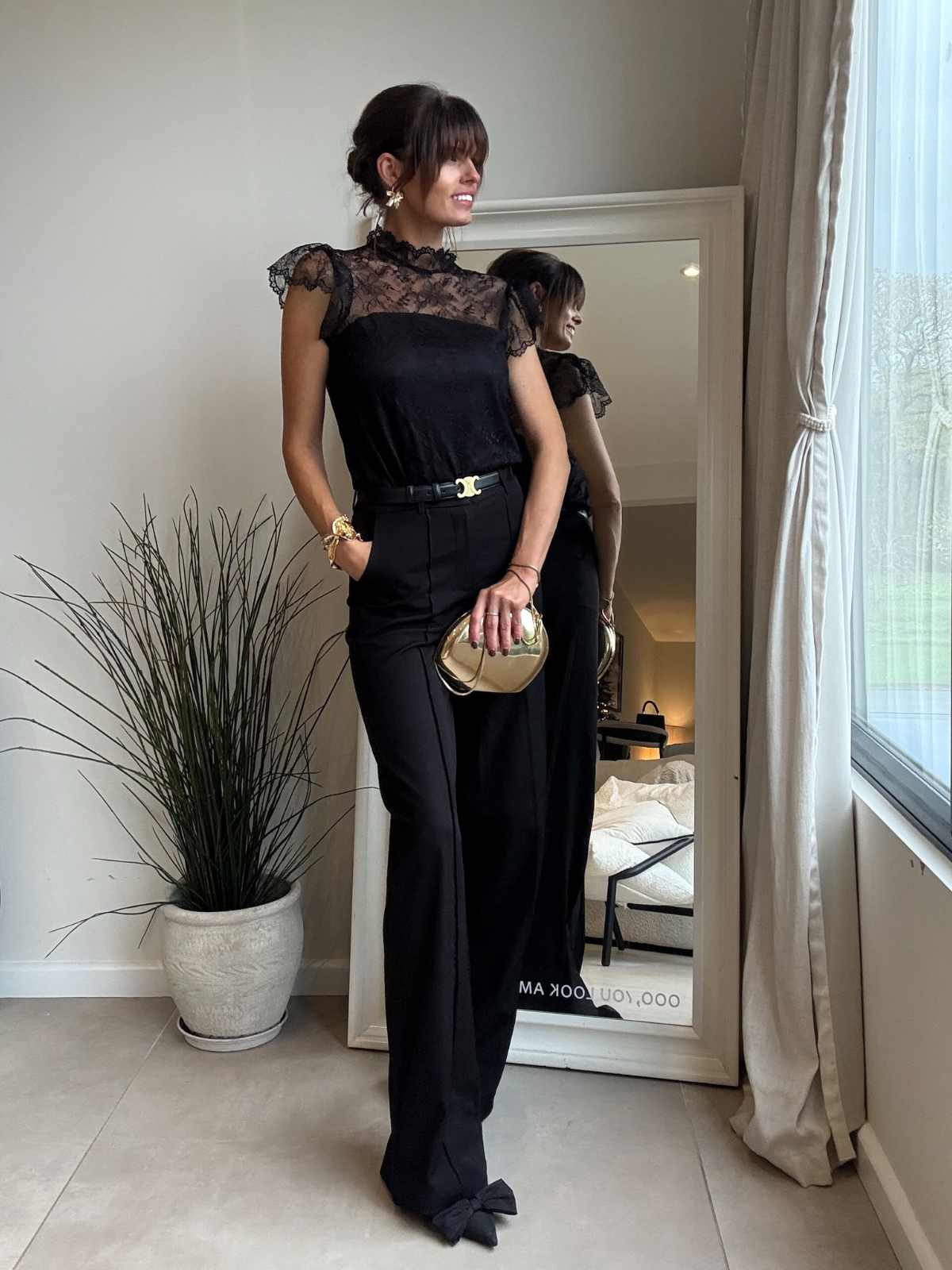 Kitty Lace Top in black