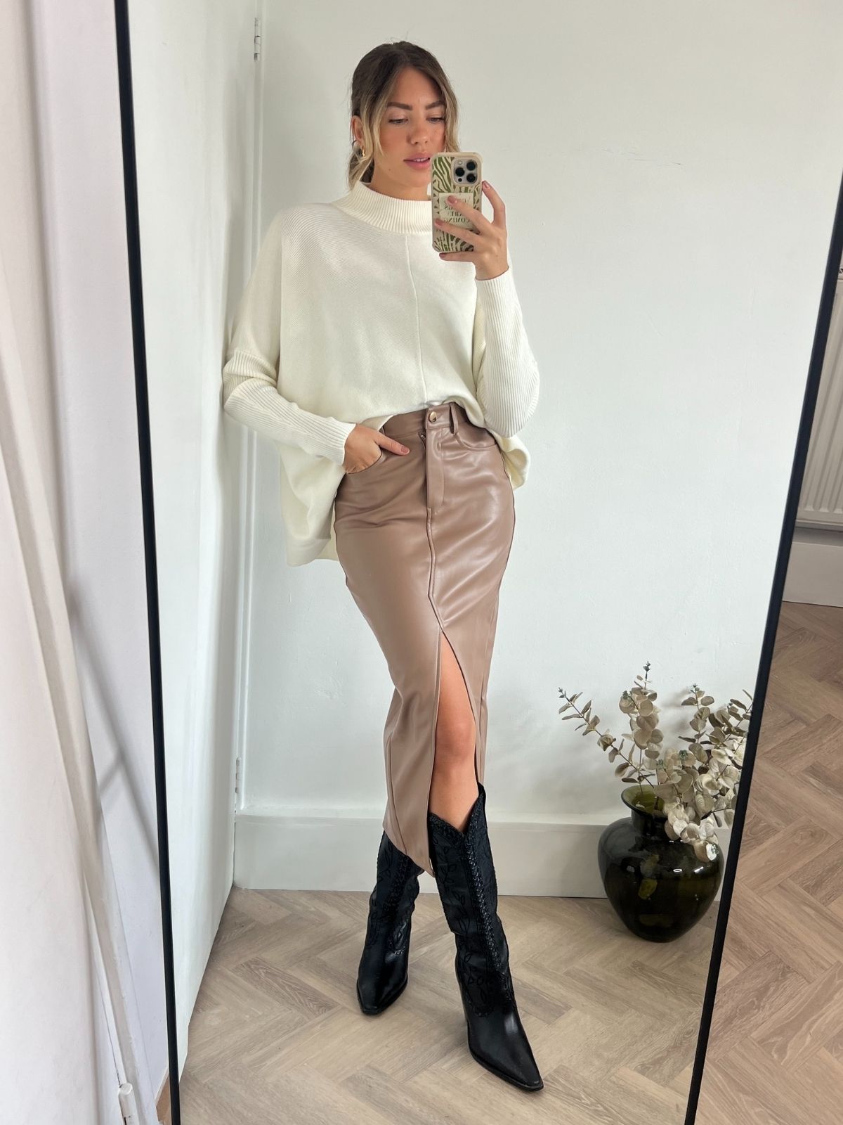 Brielle Pu Midi Skirt / Mocha
