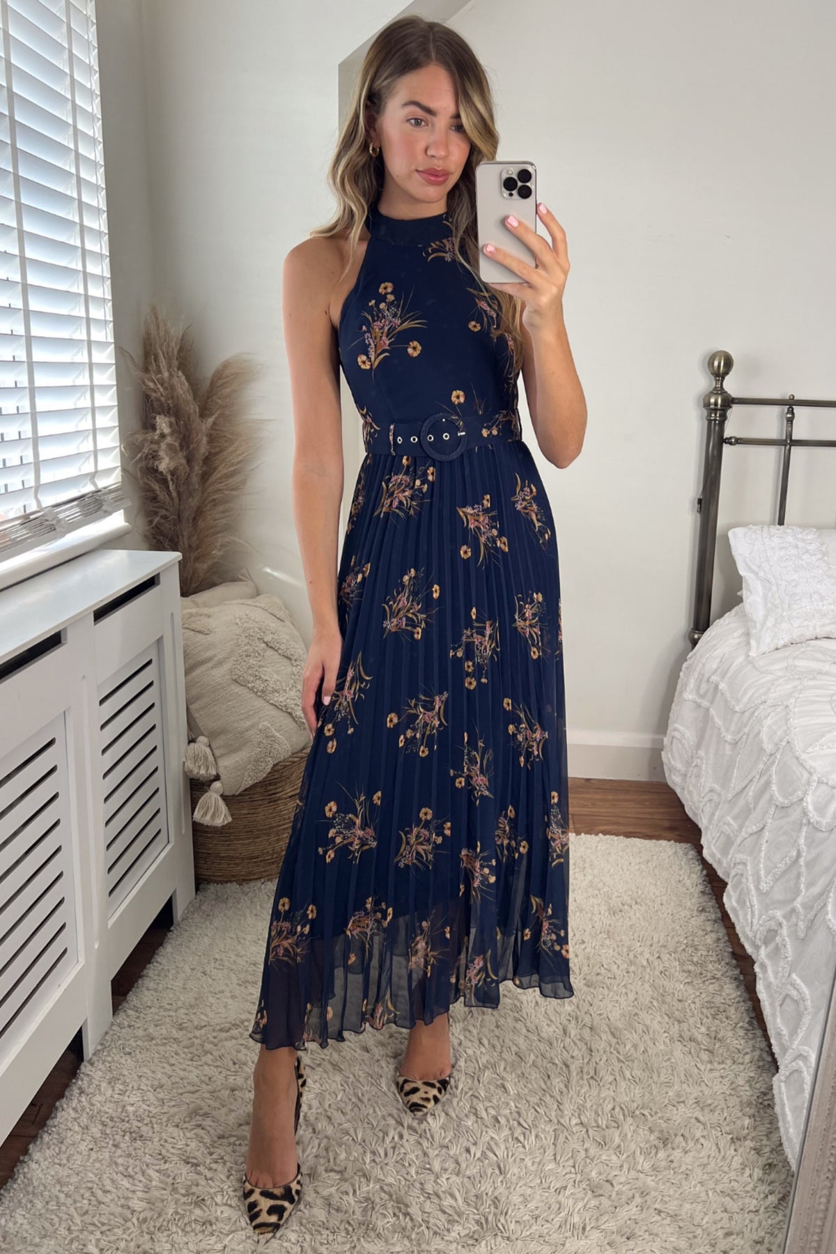 Luisa Belted Pleated Maxi Dress / Navy Floral Print
