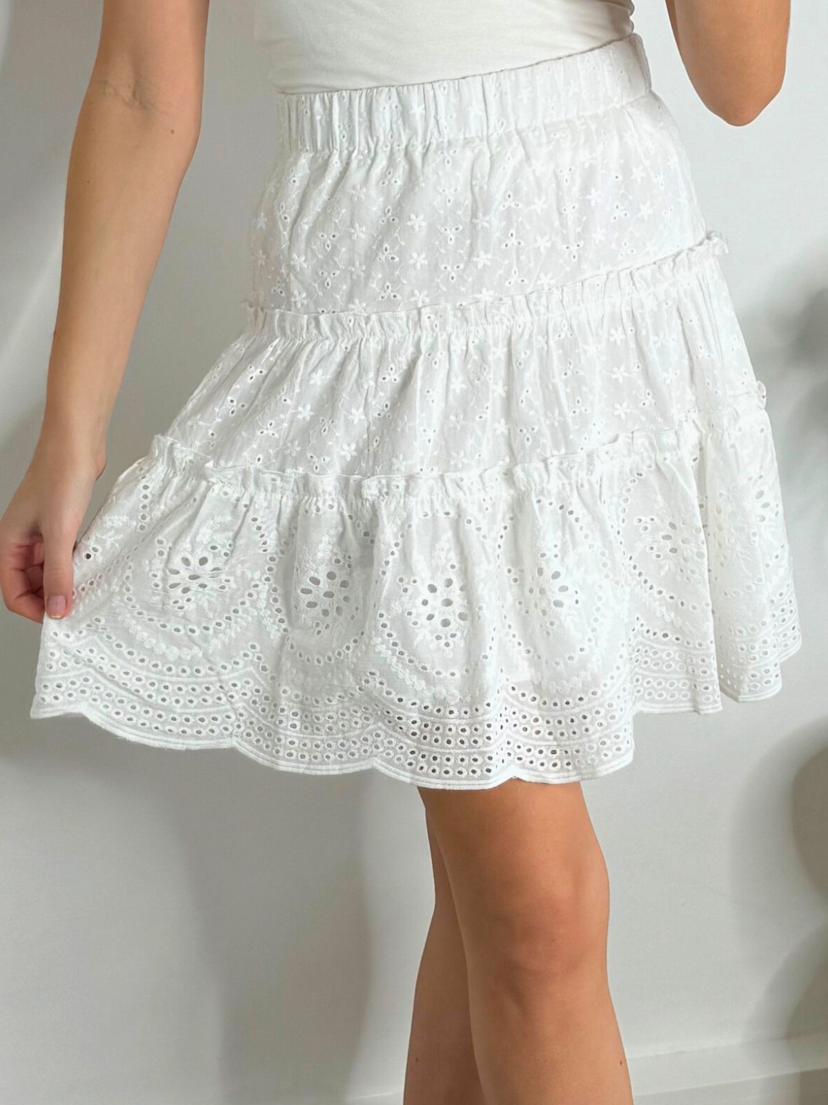 Cindy Broderie Mini Skirt in White