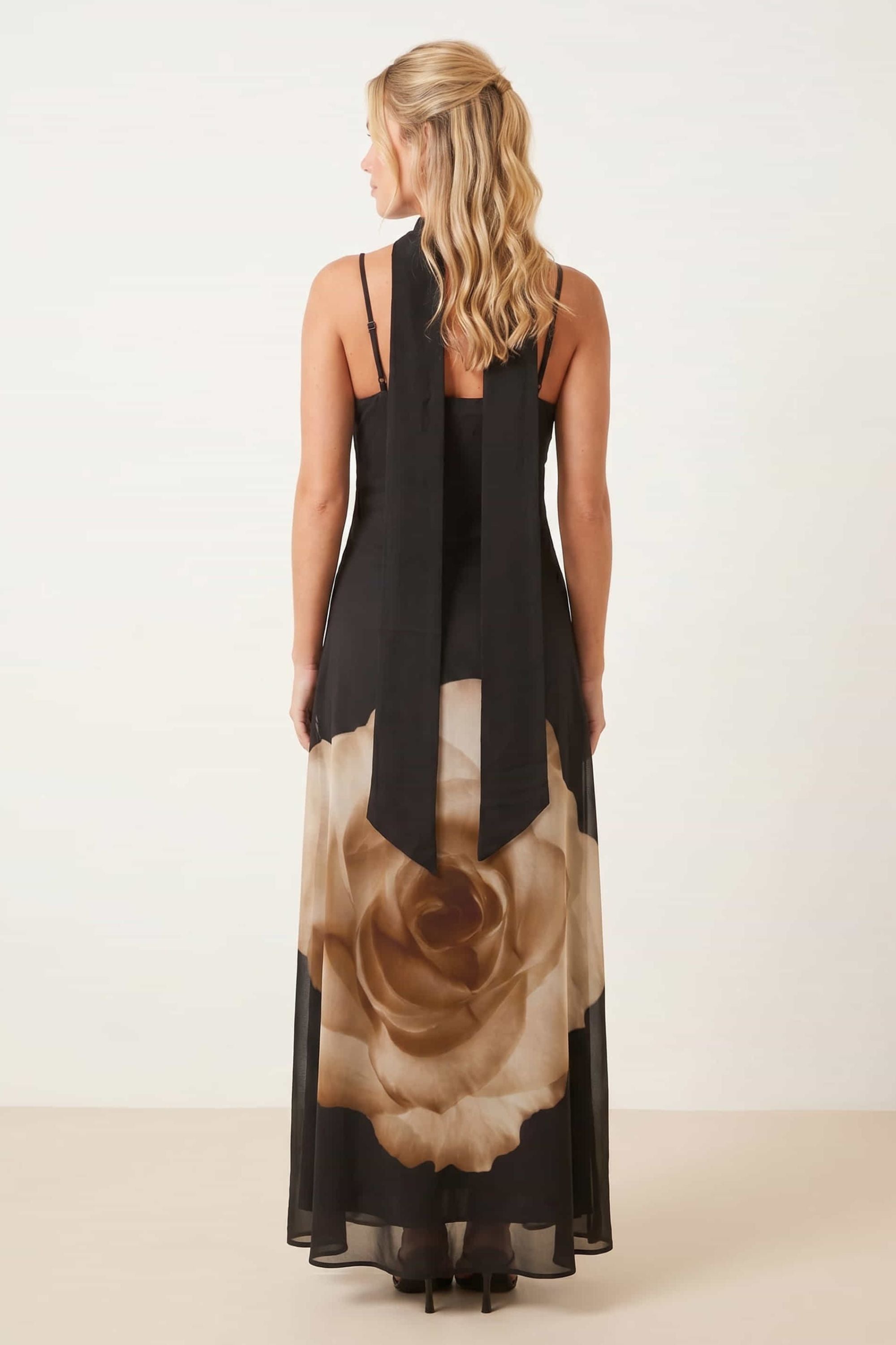 Placement Scarf Print Dress in Black