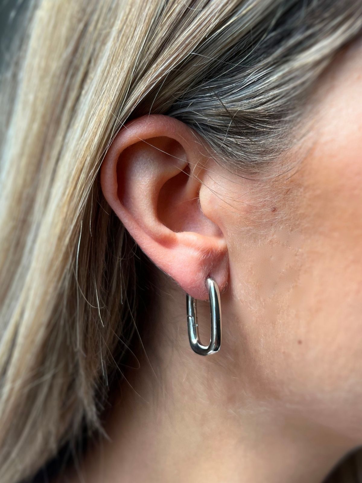 Large Chunky Squoval Hoops / Silver