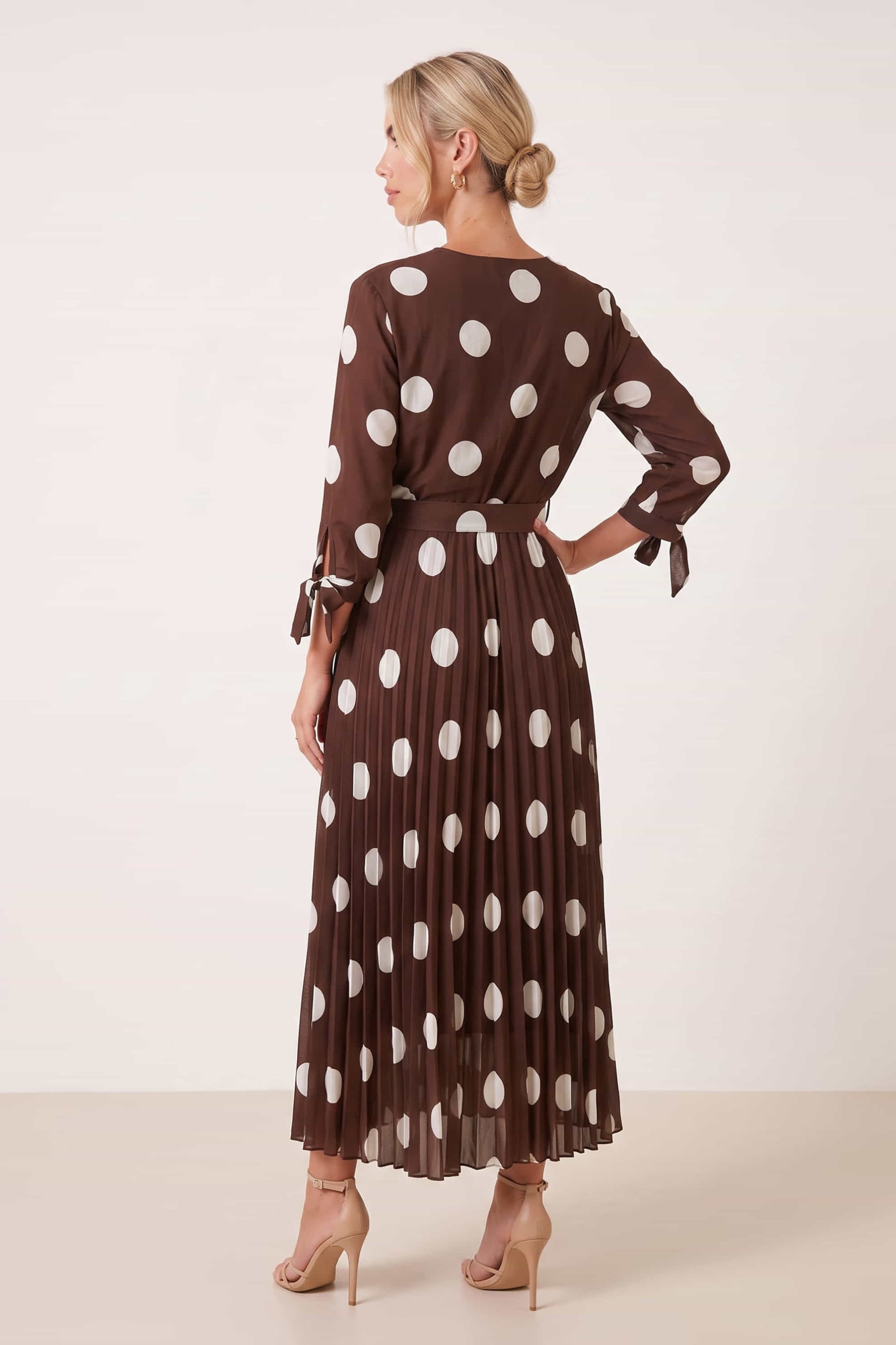 V Neck Pleat Spot Dress