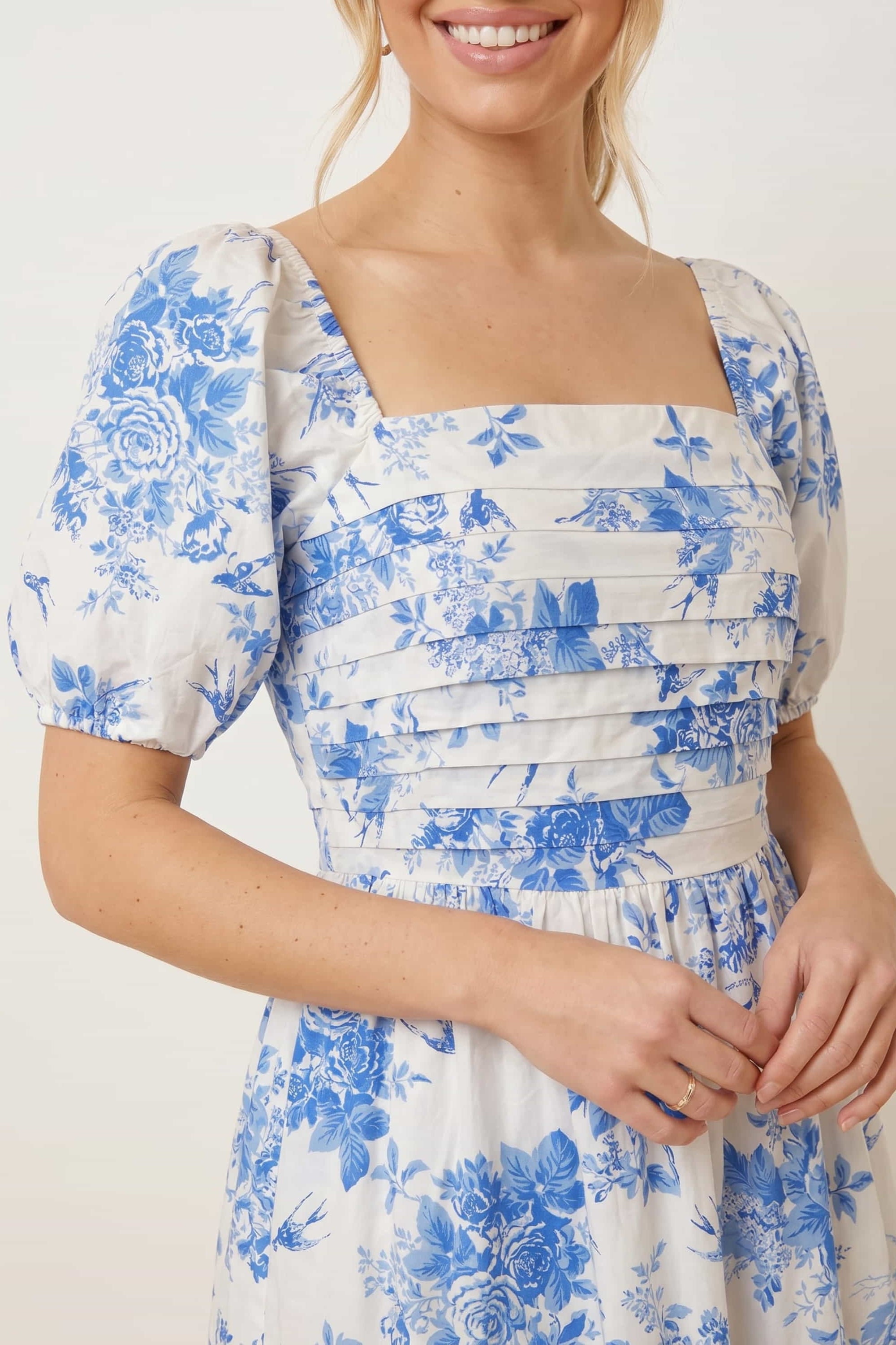 Leighton Puff Sleeve Midi Dress in Blue Floral
