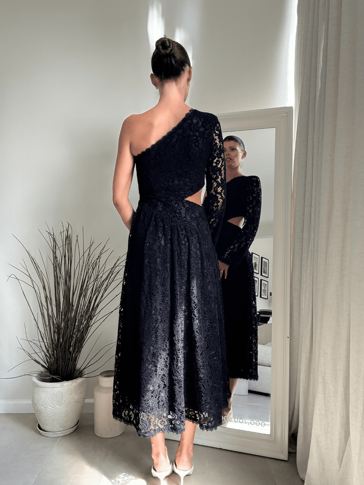 Jasmine Cut Out One Shoulder Dress in Black Lace – Style Cheat