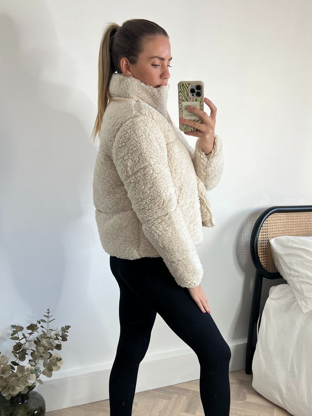 Oversized Teddy Cropped Puffer Jacket / Cream – Style Cheat