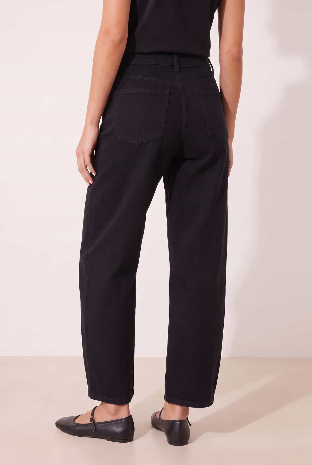 Black Barel Jean