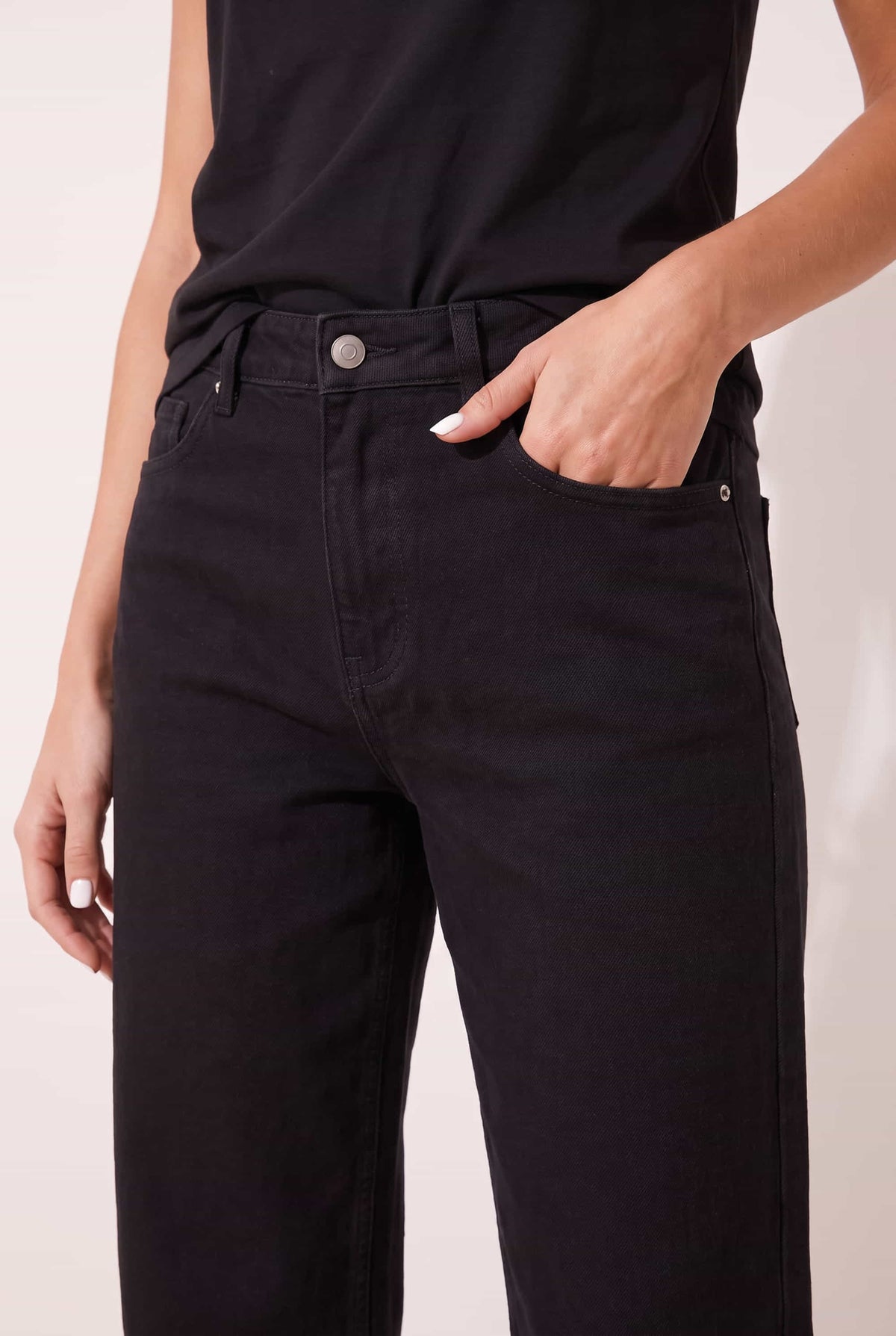 Black Barel Jean