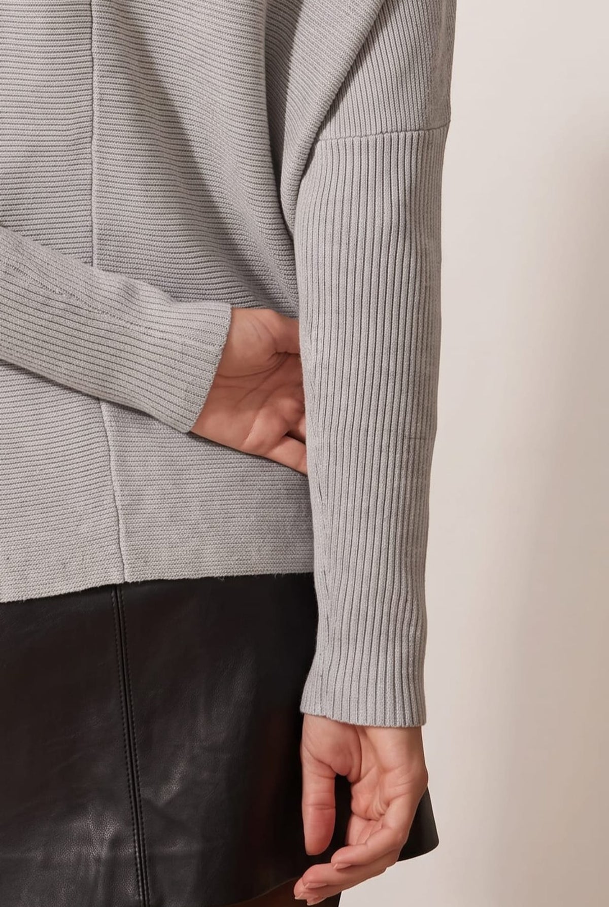Ella Oversized knitted V Neck Jumper / Grey