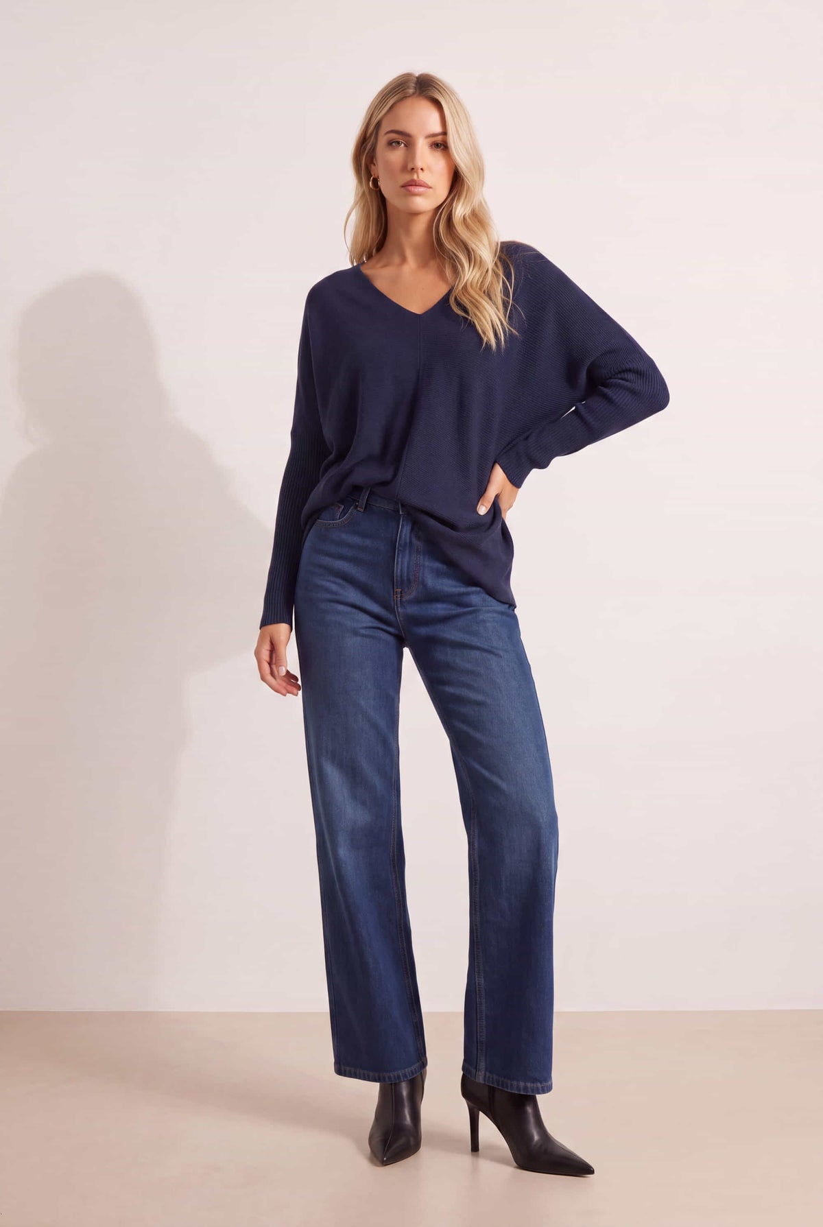 Ella Oversized knitted V Neck Jumper / Navy