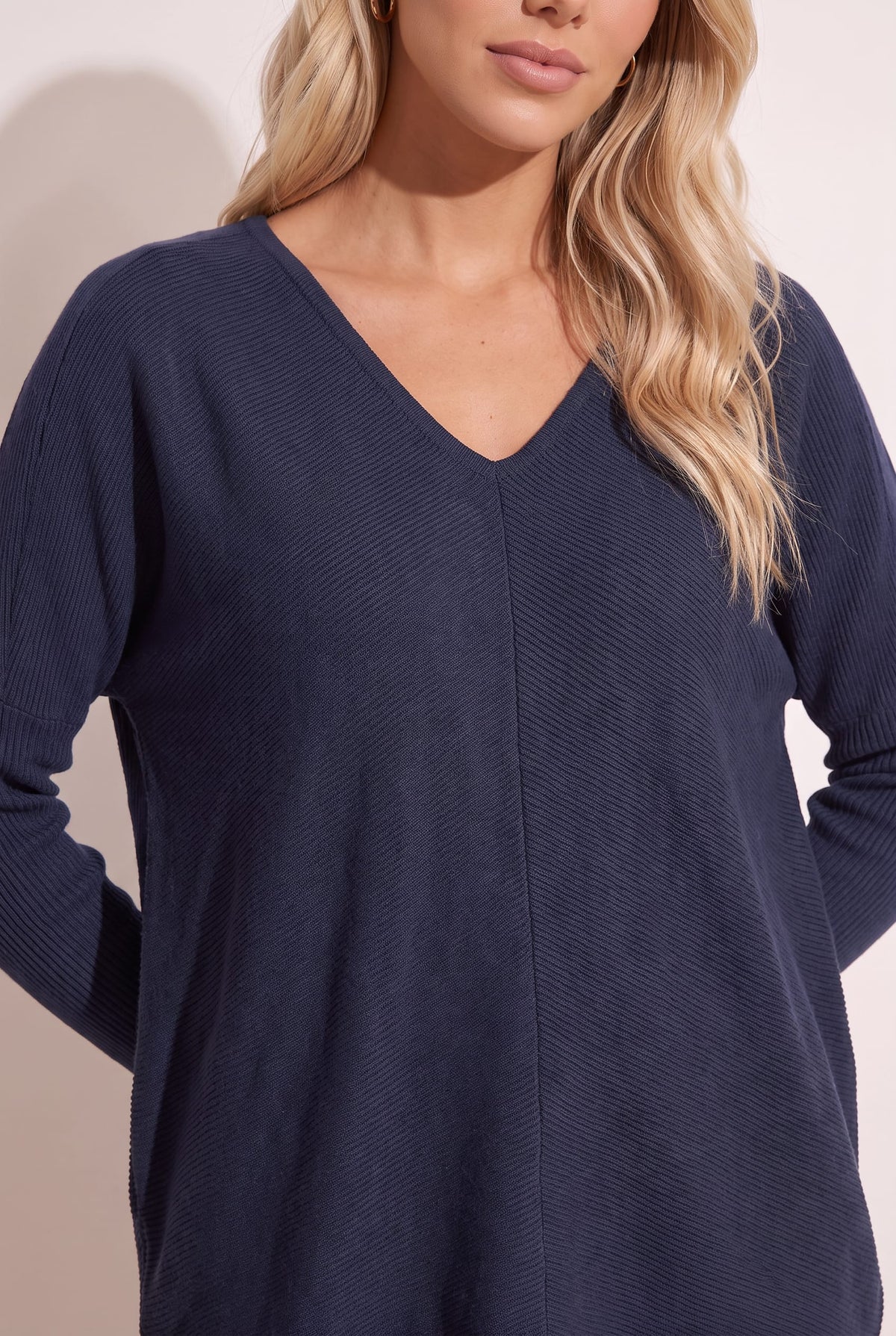 Ella Oversized knitted V Neck Jumper / Navy