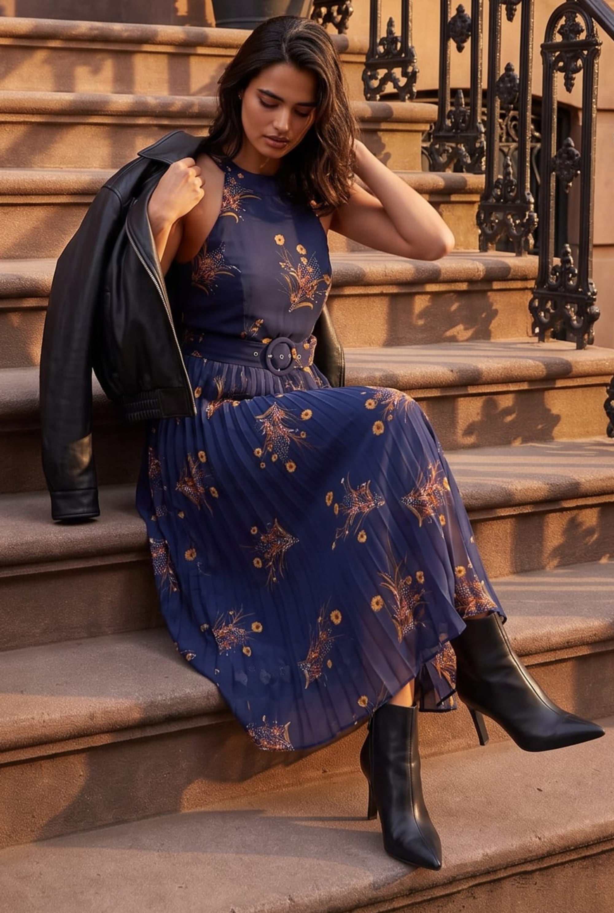 Luisa Belted Pleated Maxi Dress / Navy Floral Print