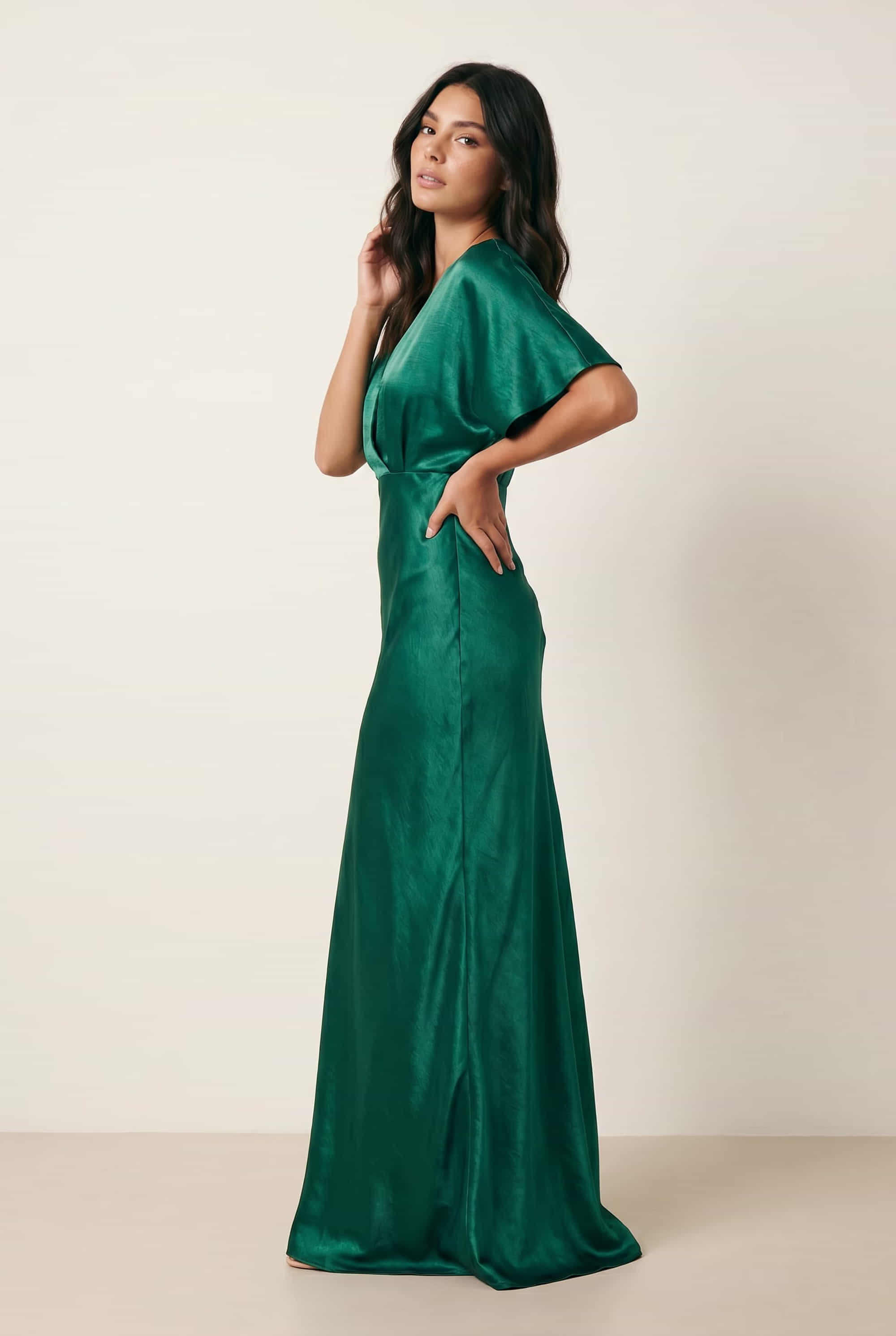 Angel Sleeve Maxi Satin Dress / Emerald Green