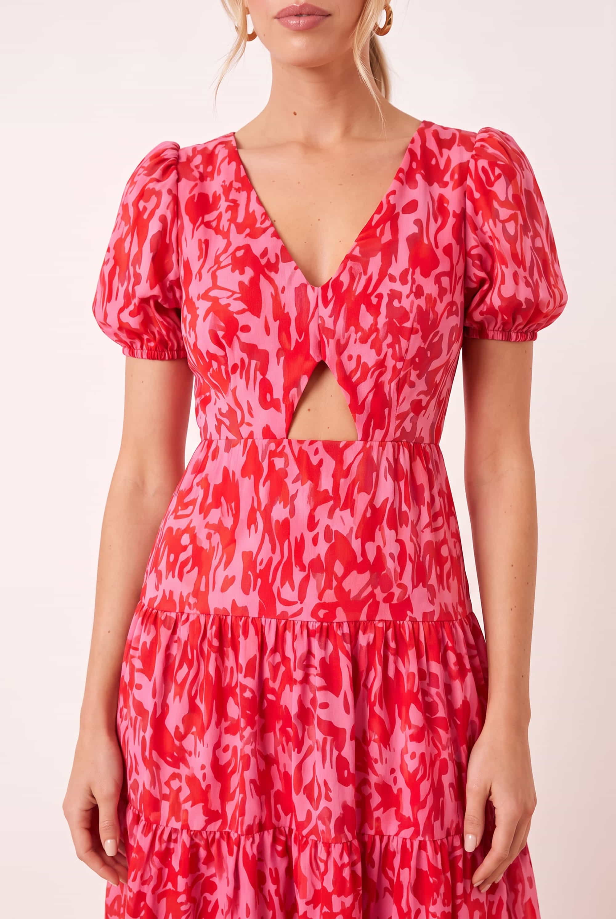 Zoe Tiered Cutout Maxi Dress / Pink Animal