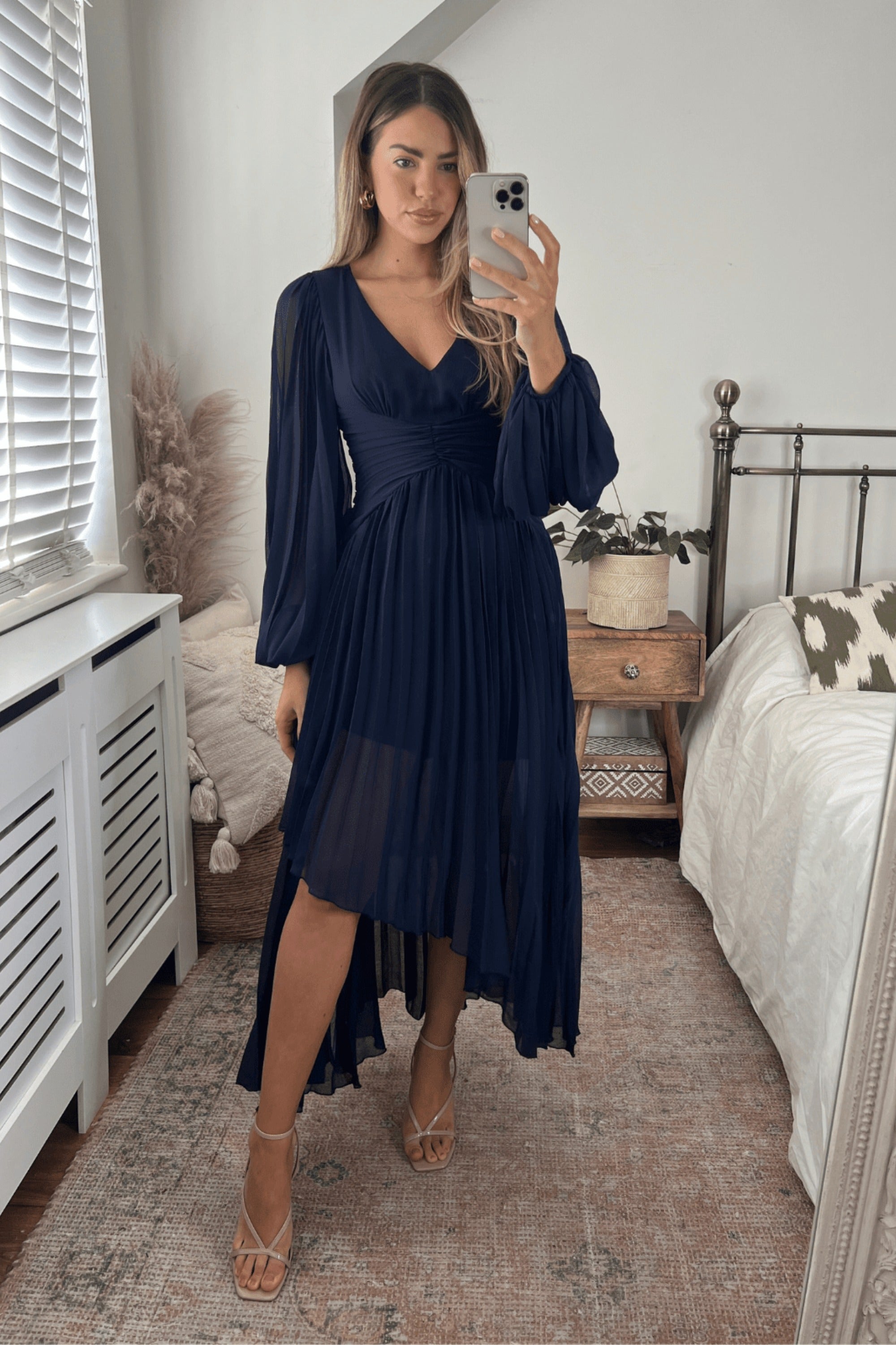 Toni Long Sleeved Pleated Maxi Dress / Navy - Style Cheat