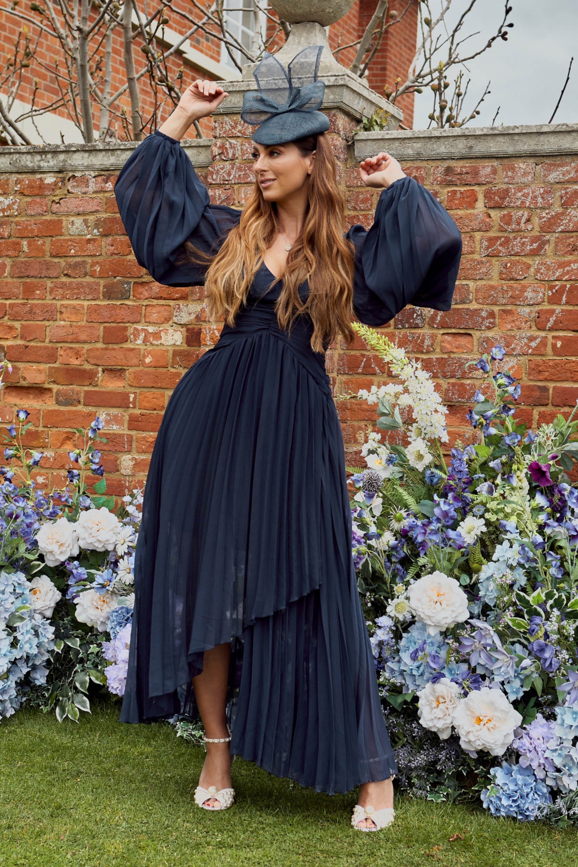 Toni Long Sleeved Pleated Maxi Dress / Navy - Style Cheat
