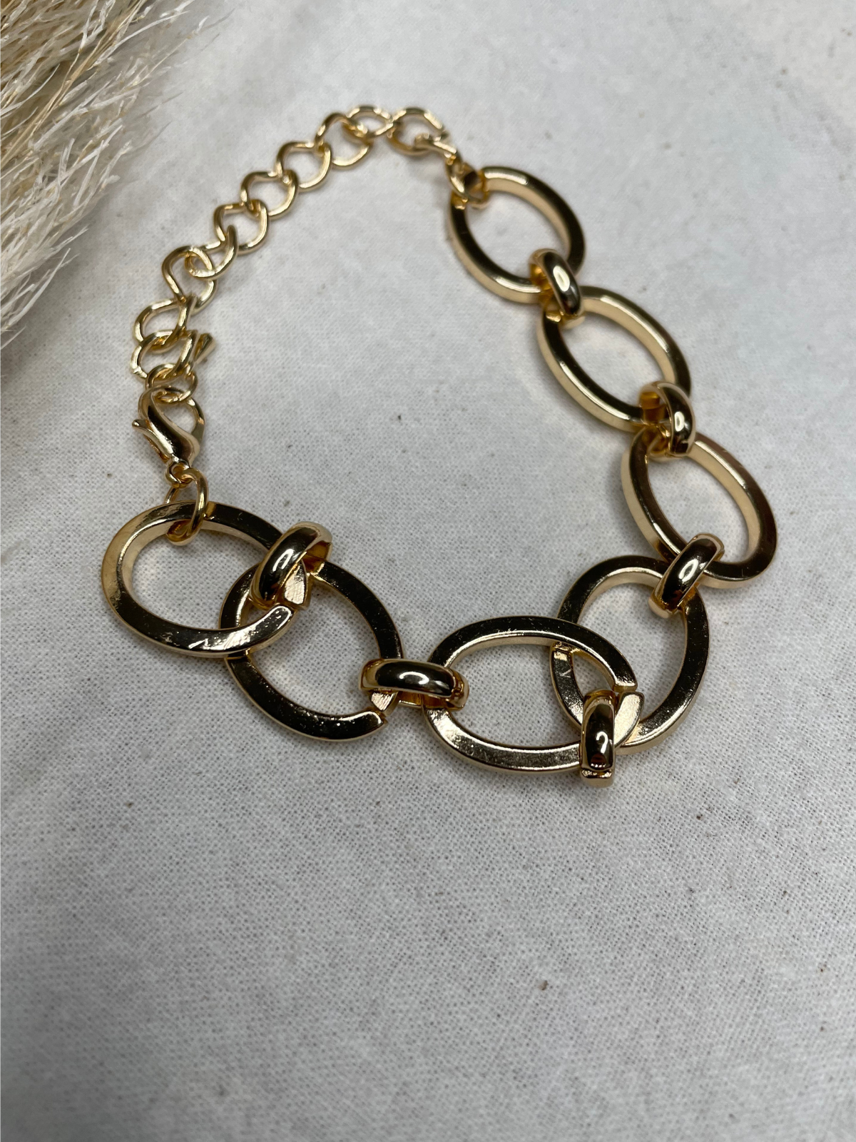 Gold Oversized Chain Bracelet