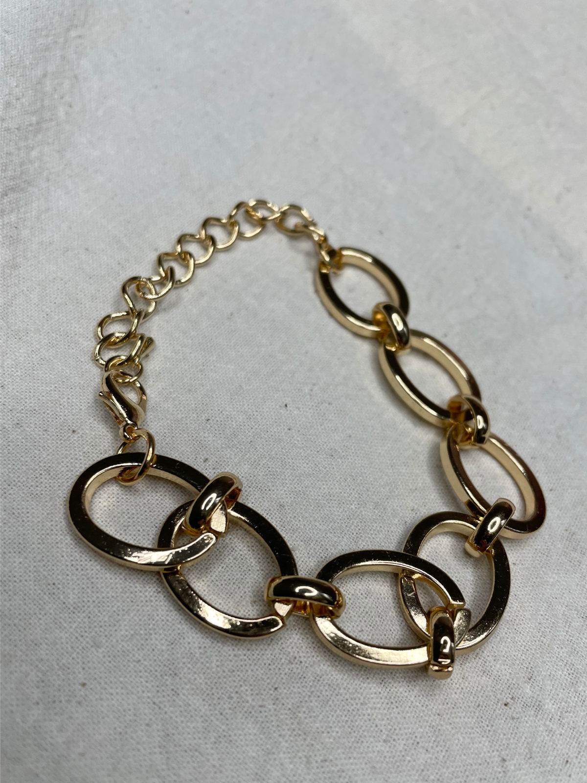 Gold Oversized Chain Bracelet