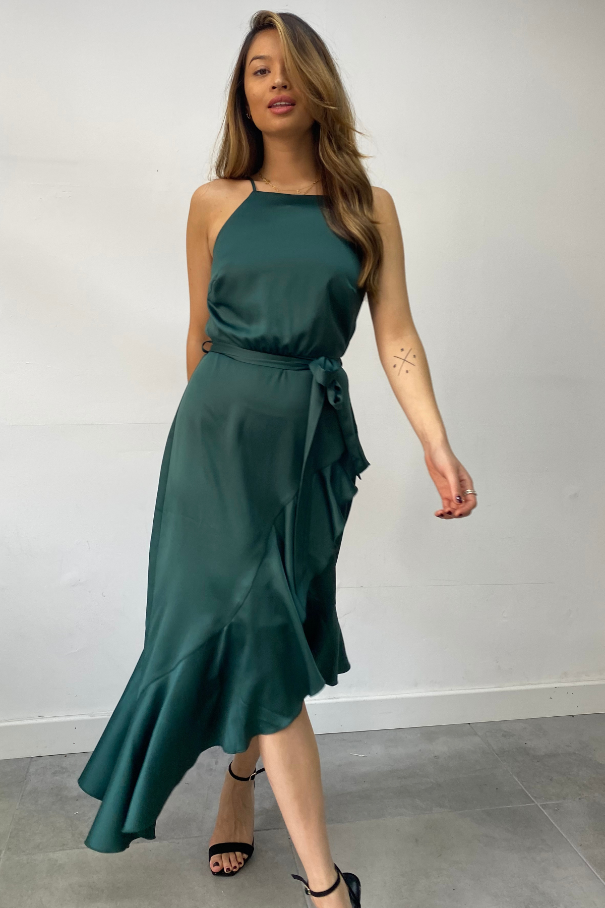 Ariana Halter Frill Dress / Forest Green