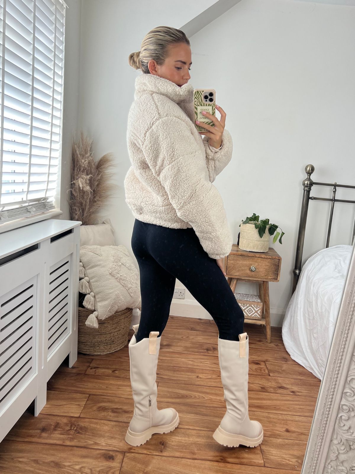Robyn Borg Padded Jacket / Cream