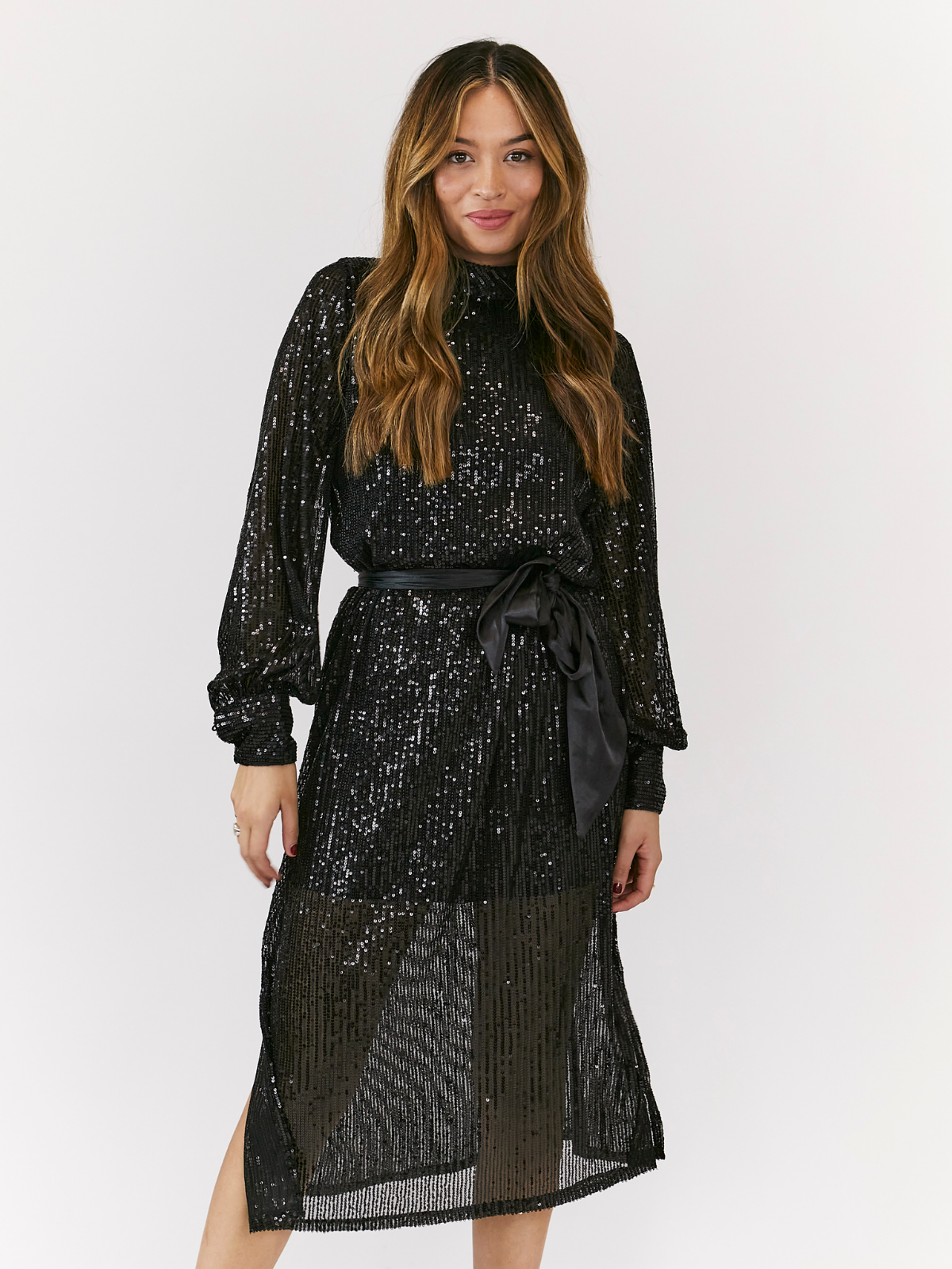 Roxi Sequin Midi Dress / Black