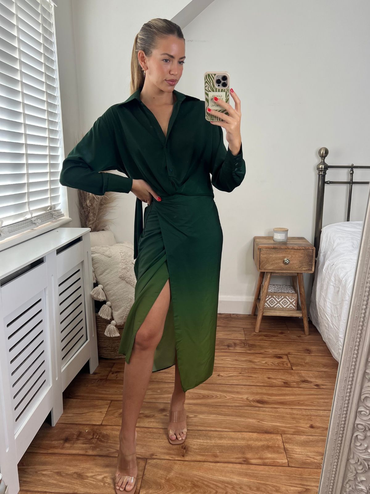 Evie Satin Front Twist Shirt / Green