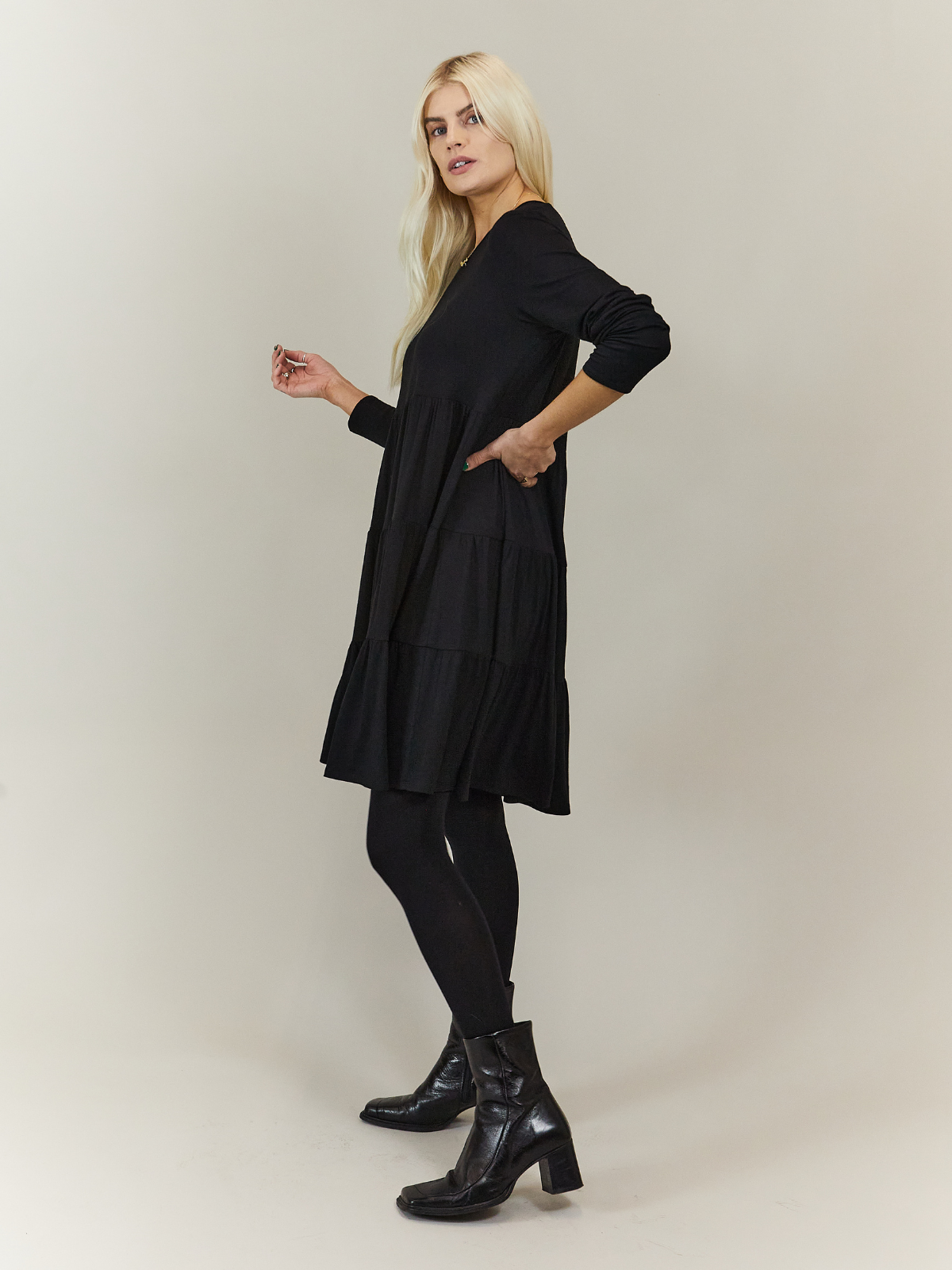 Black long sleeve smock dress deals